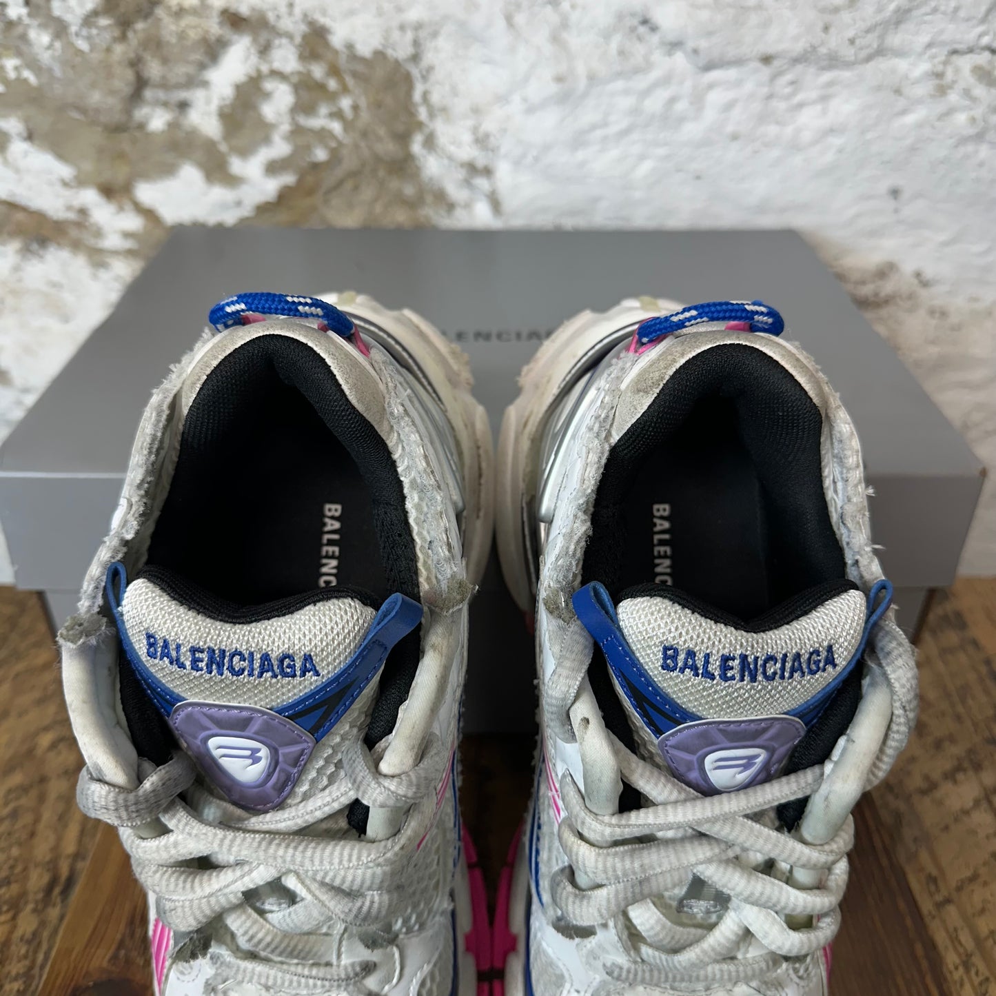 Balenciaga Runner Pink Blue White Sneaker Sz 6 (38)