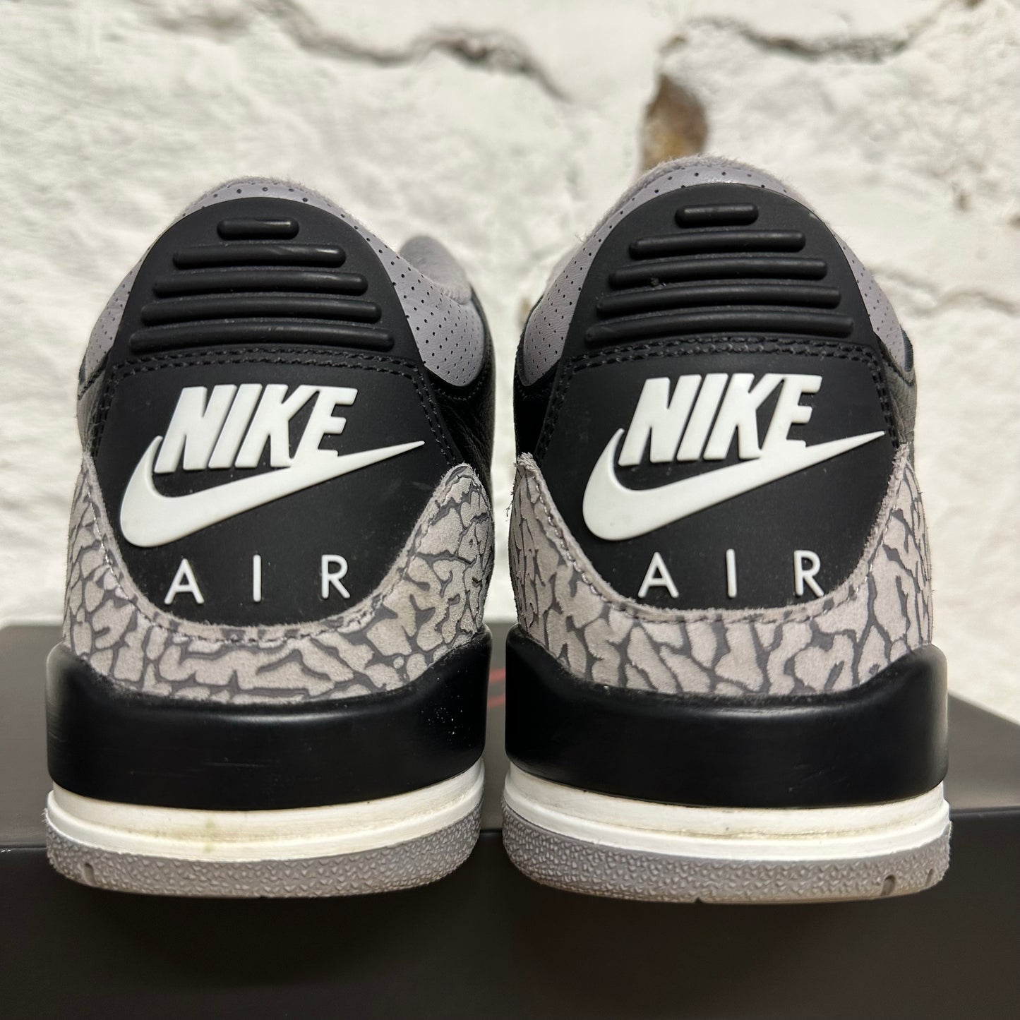 Air Jordan 3 Black Cement Sz 8