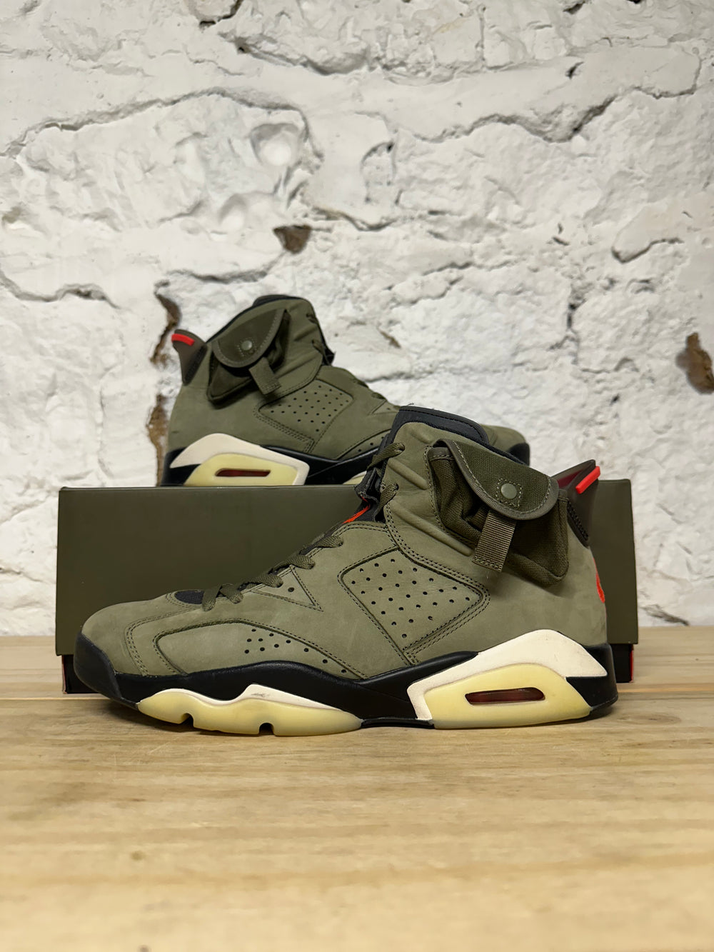 Air Jordan 6 Travis Scott Olive Sz 11.5
