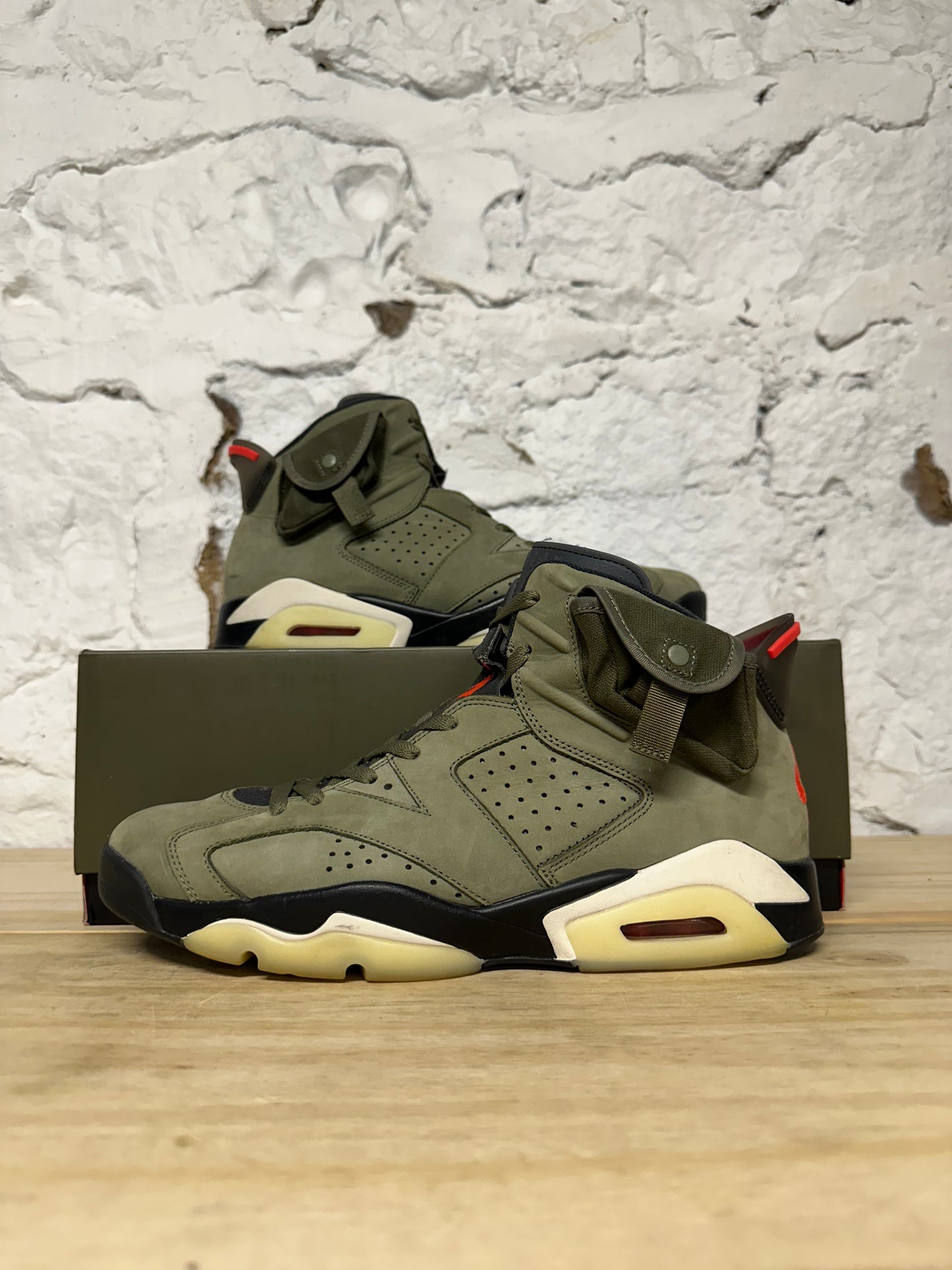 Air Jordan 6 Travis Scott Olive Sz 11.5