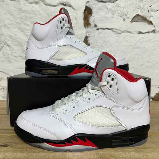 Air Jordan 5 Fire Red Silver Tongue (2020) Sz 9