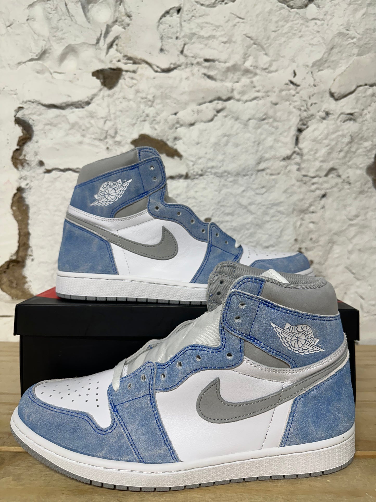 Air Jordan 1 High Hyper Royal Smoke Grey Sz 11 DS