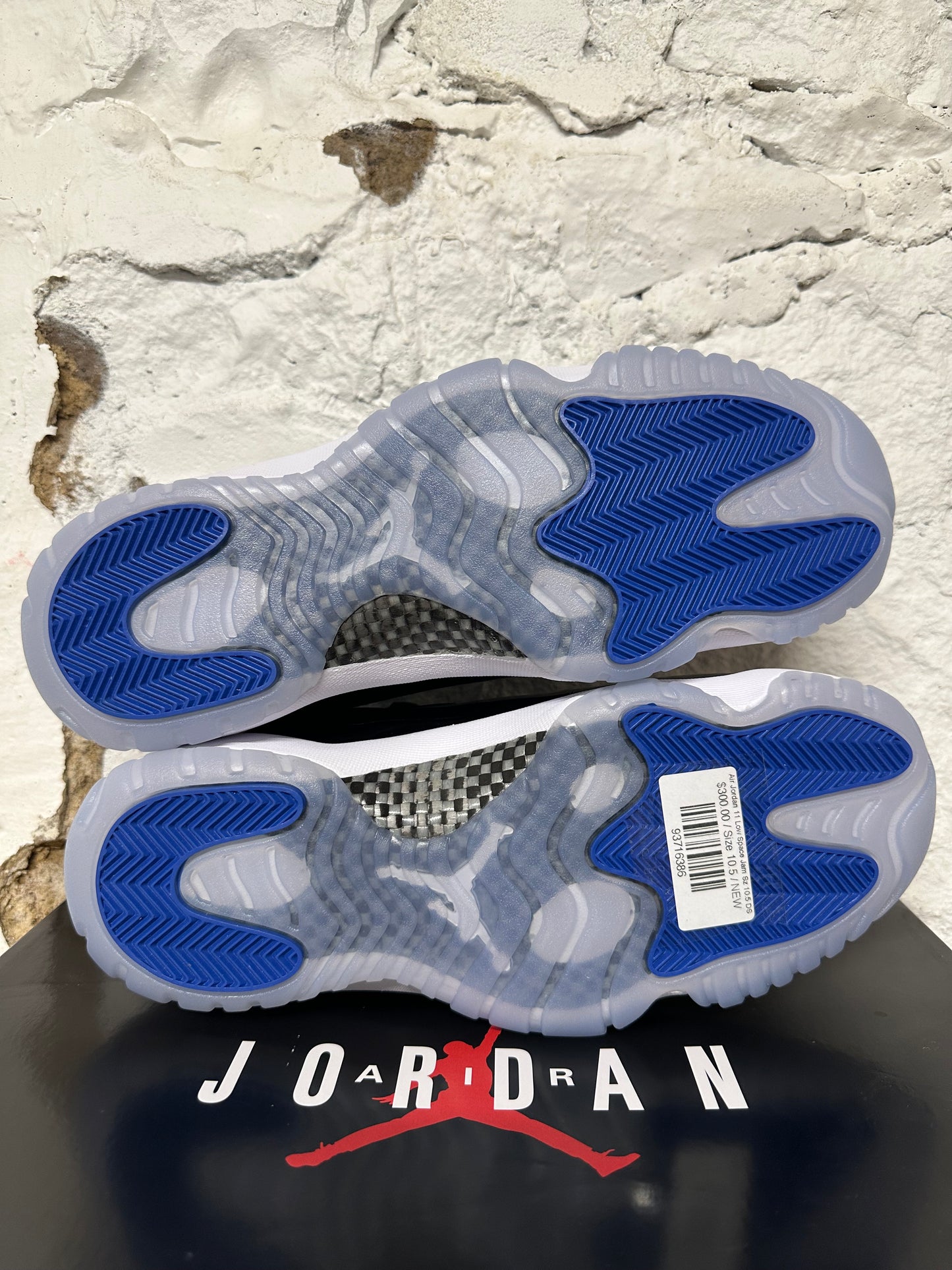Air Jordan 11 Low Space Jam Sz 10.5 DS