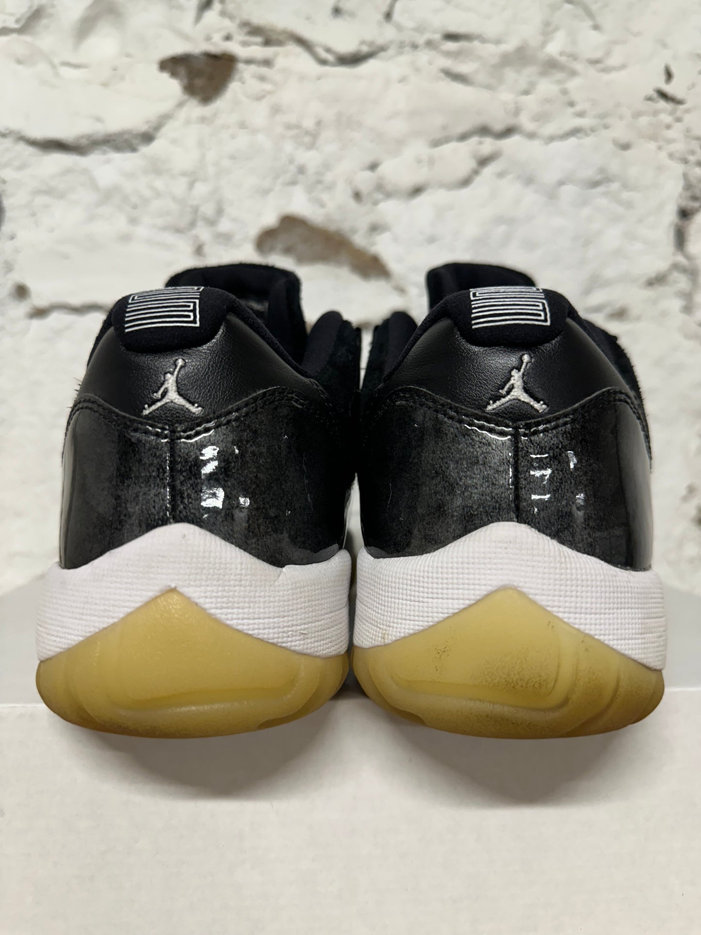 Air Jordan 11 Low Barons Sz 9