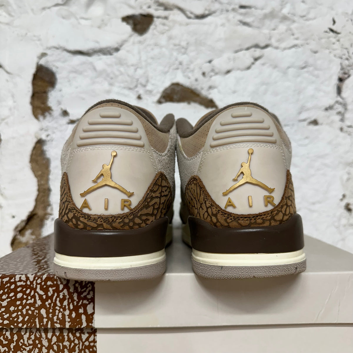 Air Jordan 3 Palomino Sz 10