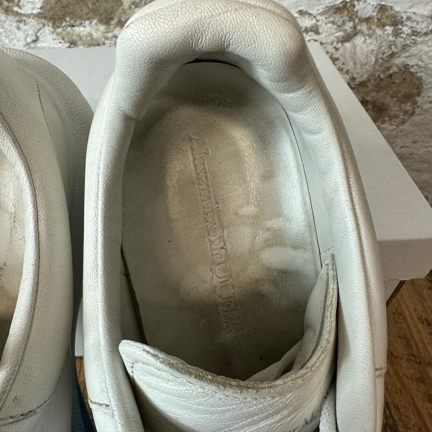 Alexander Mcqueen Fuzzy Blue Toe White Sneaker Sz 9 (42) No Box