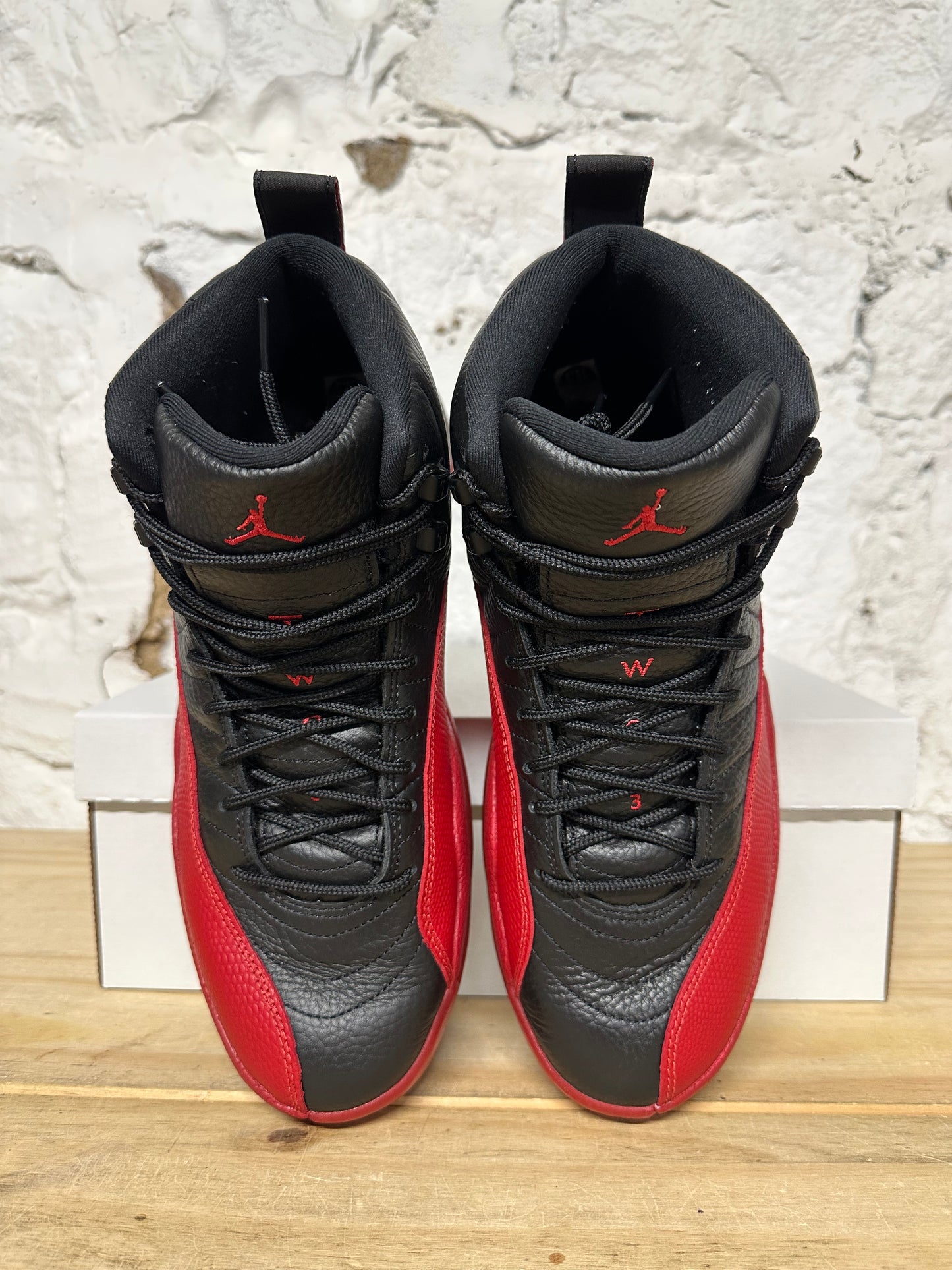 Air Jordan 12 Flu Game Sz 10.5