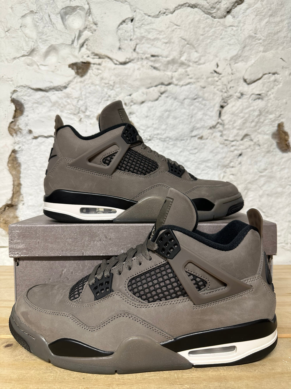 Air Jordan 4 Cave Stone Sz 11