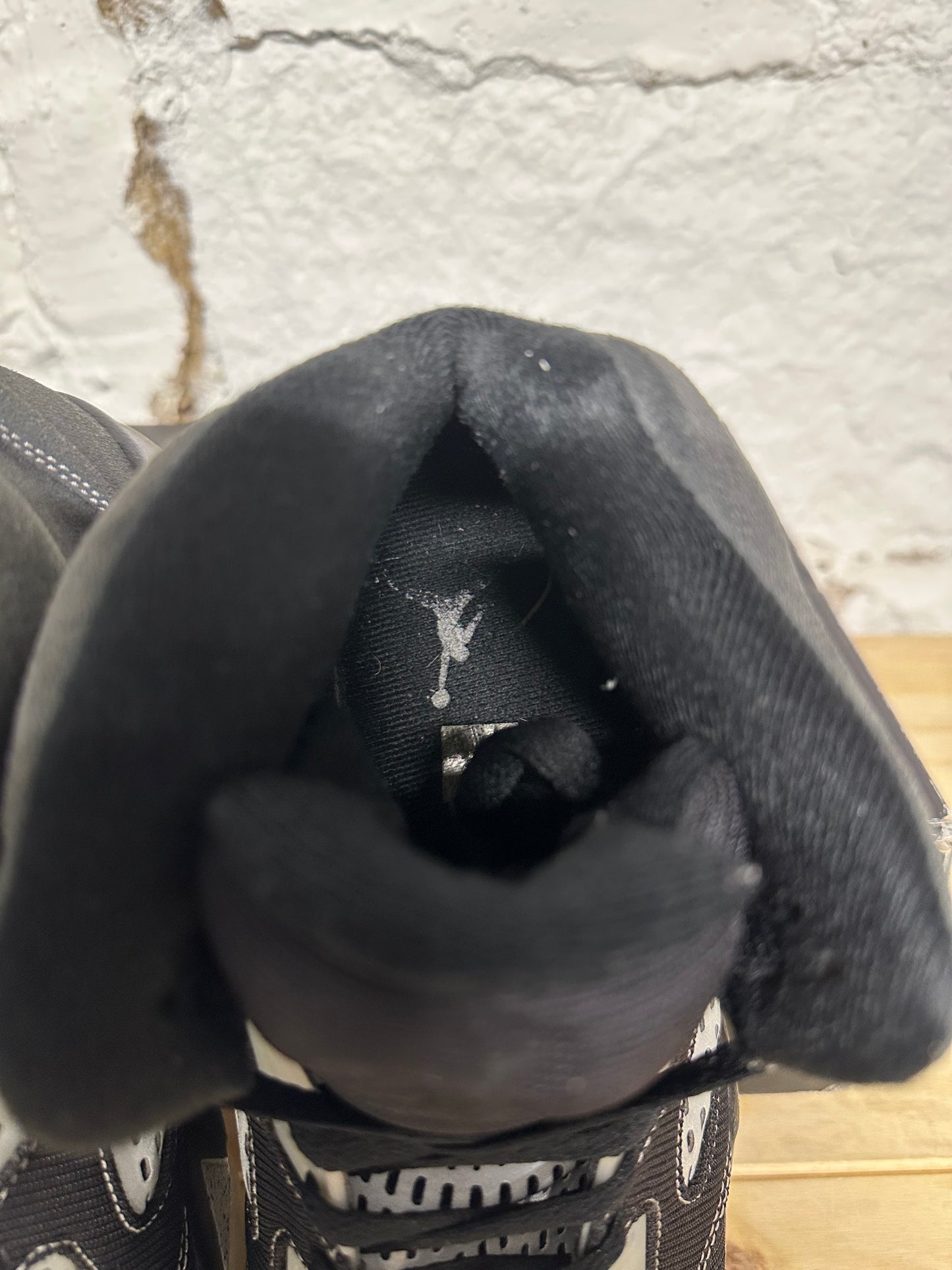 Air Jordan 5 Anthracite Sz 10.5