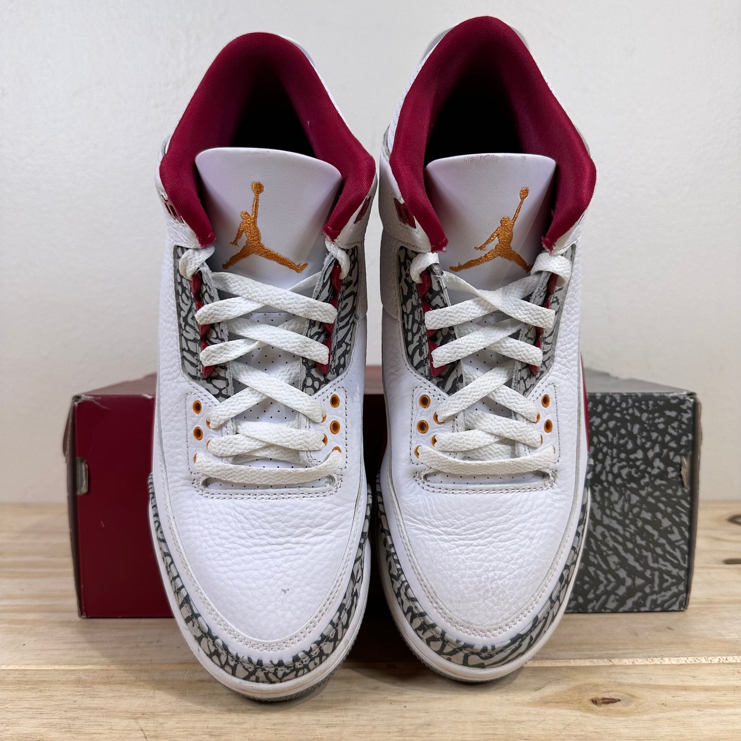 Air Jordan 3 Cardinal Red Sz 9