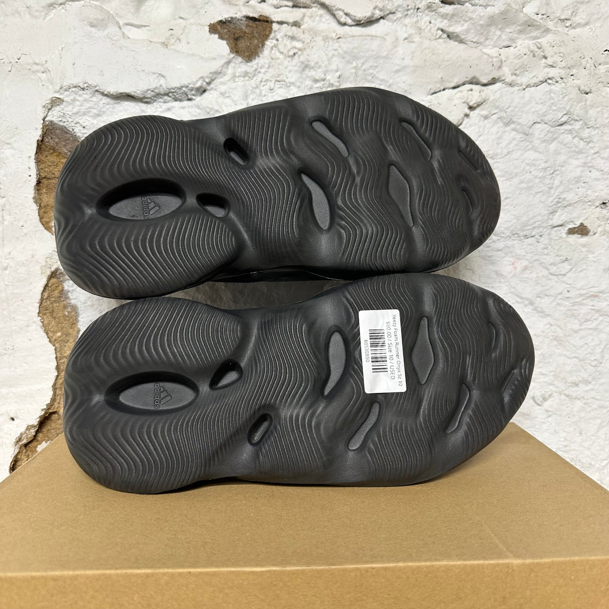 Yeezy Foam Runner Onyx Sz 10