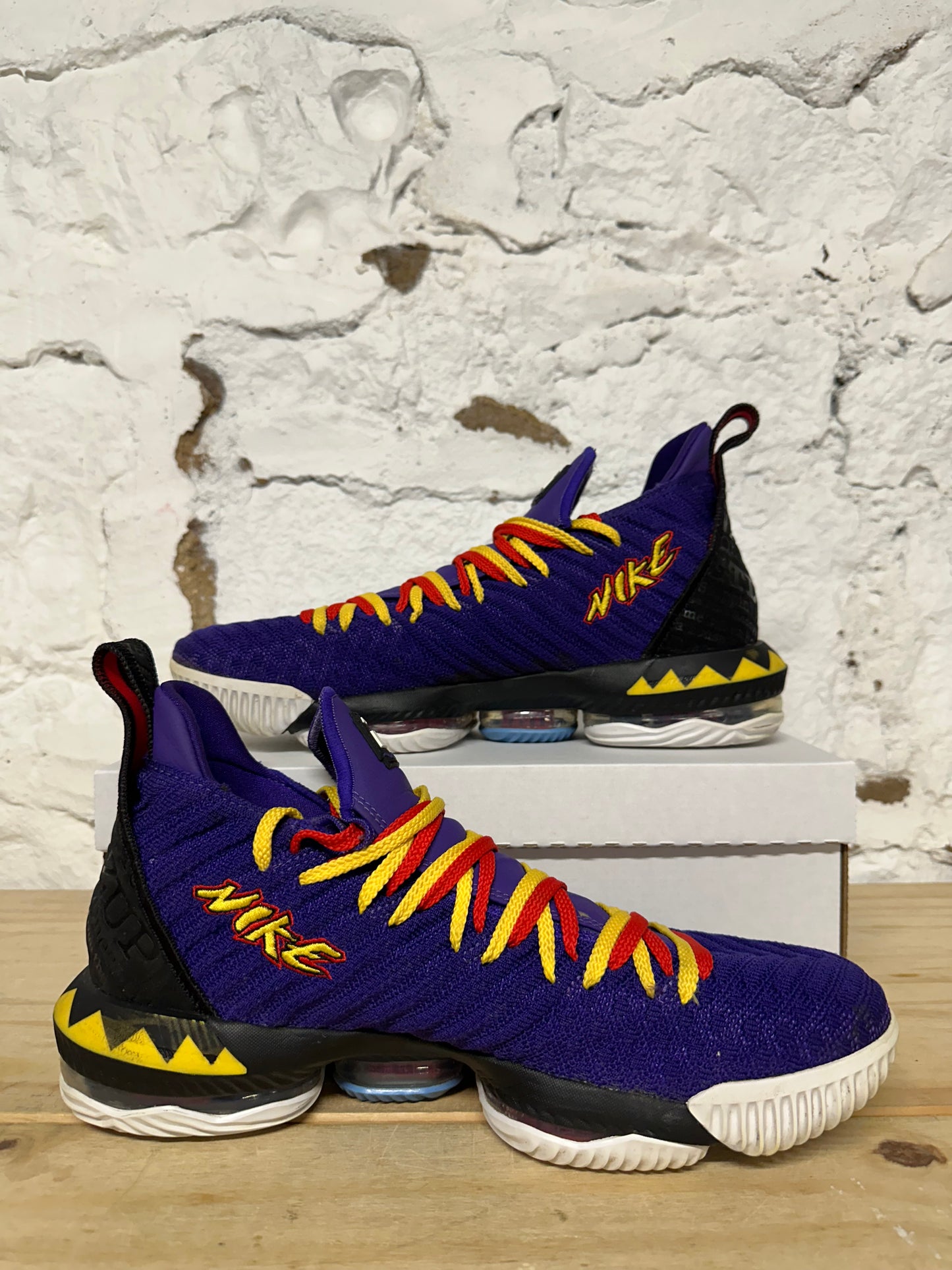 Nike LeBron 16 Martin Sz 12.5