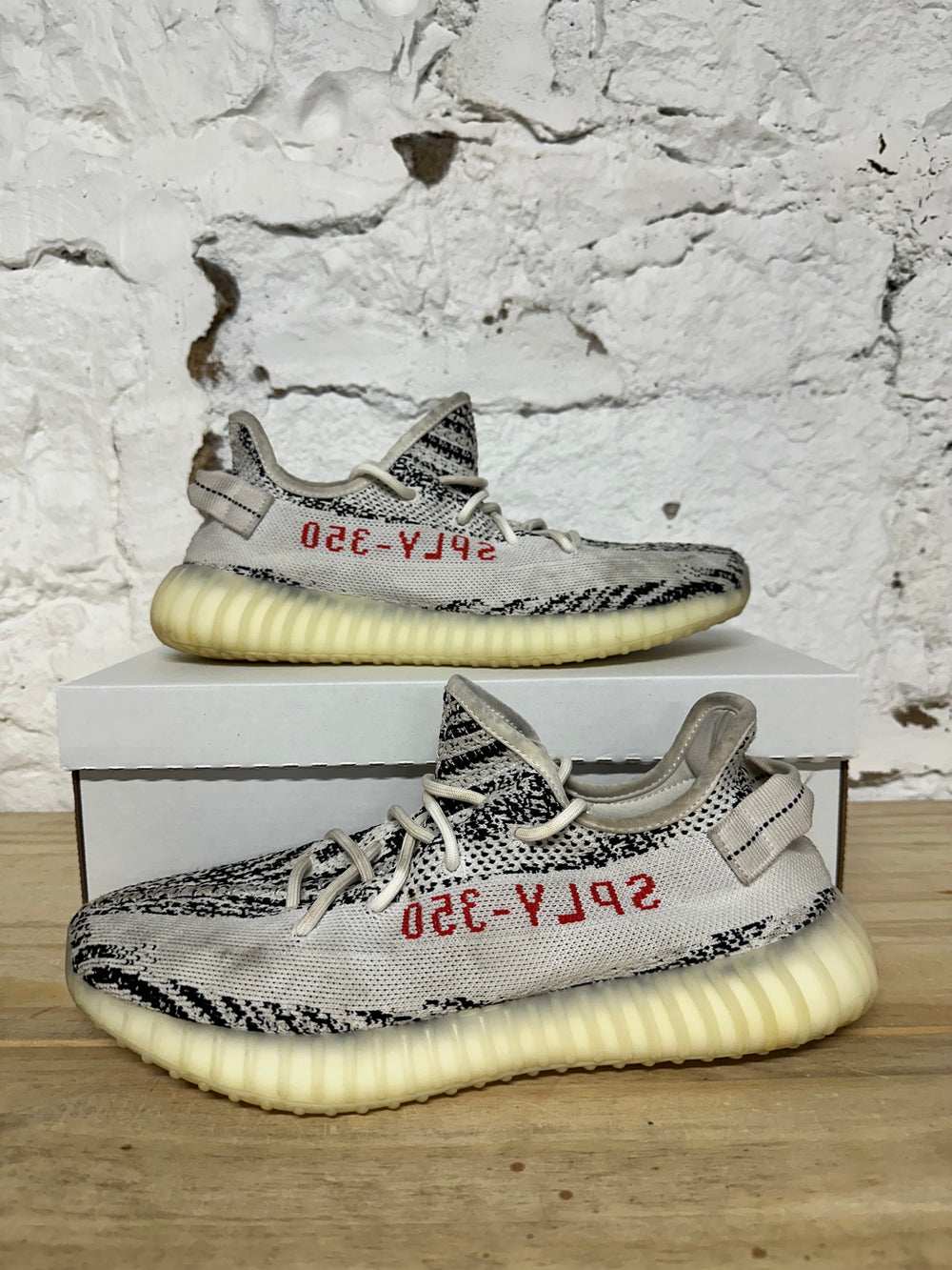 Yeezy 350 V2 Zebra Sz 10.5