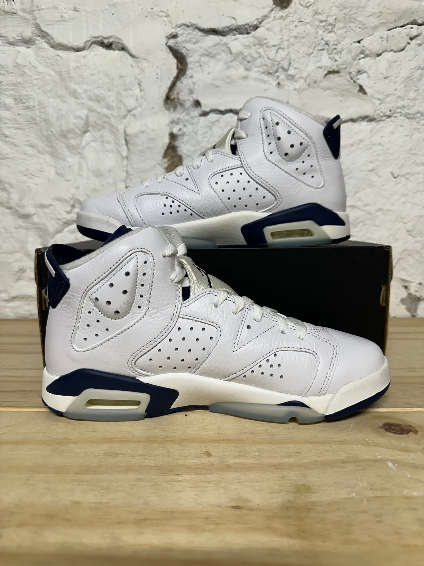 Air Jordan 6 Midnight Navy Sz 6.5Y
