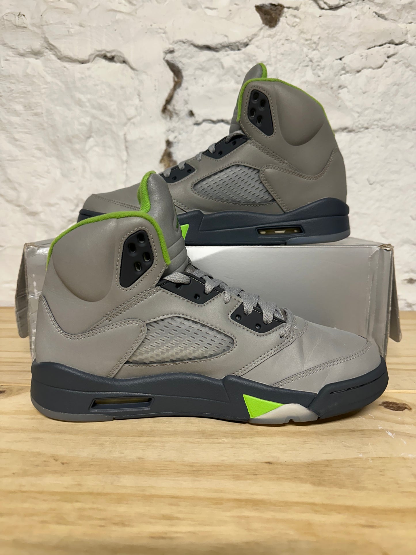 Air Jordan 5 Green Bean Sz 8.5