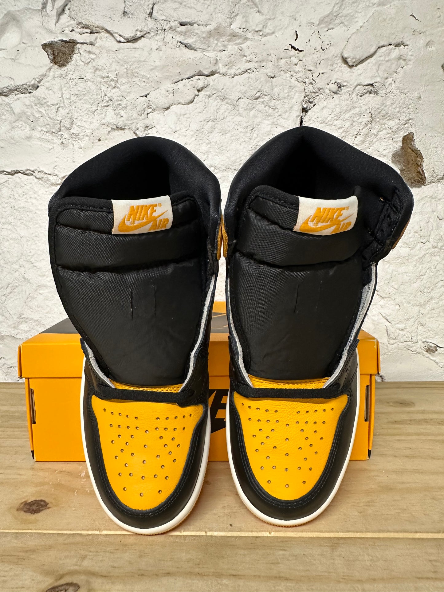Air Jordan 1 High Taxi Sz 6.5 DS