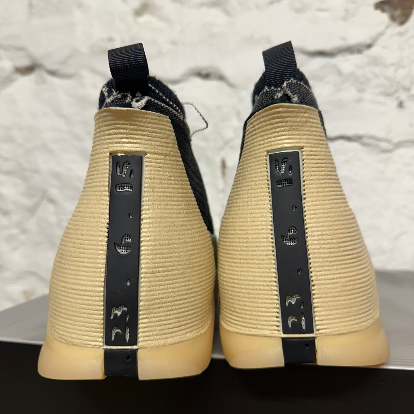 Air Jordan 15 Black Muslin Sz 10.5 DS