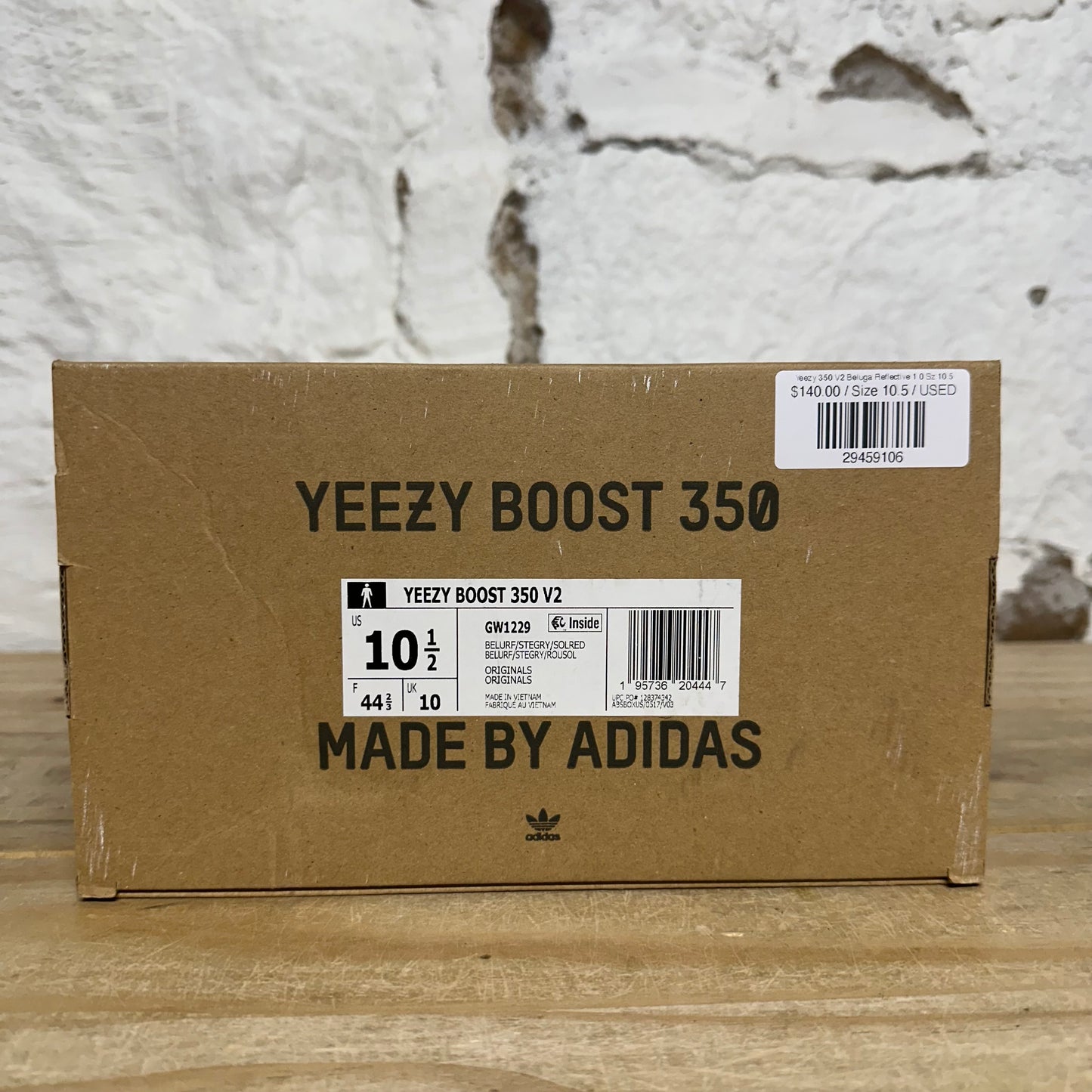 Yeezy 350 V2 Beluga Reflective 1.0 Sz 10.5