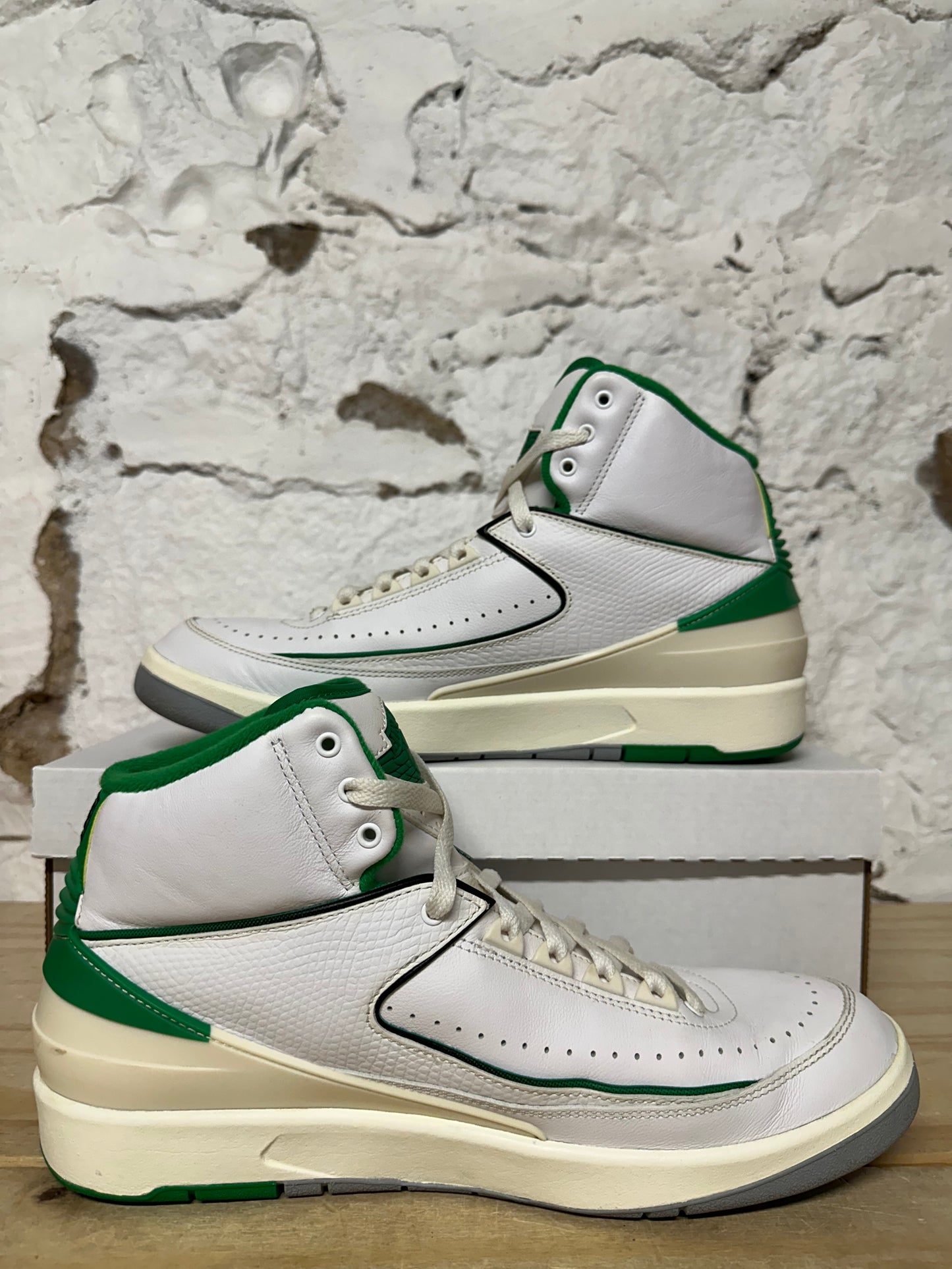 Air Jordan 2 Lucky Green Sz 10.5