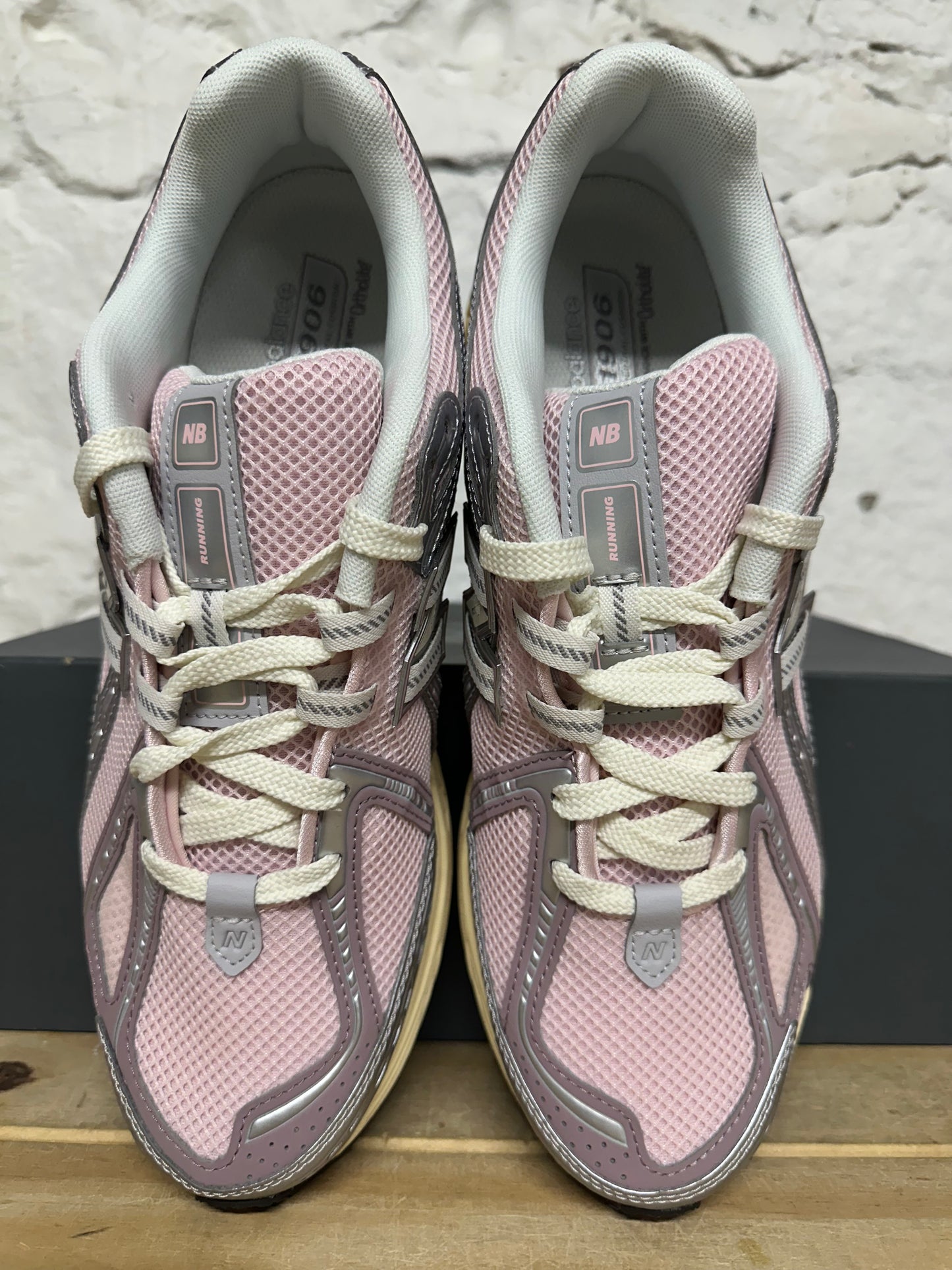 New Balance 1906R Pastel Rose Sugar Sz 11.5 DS