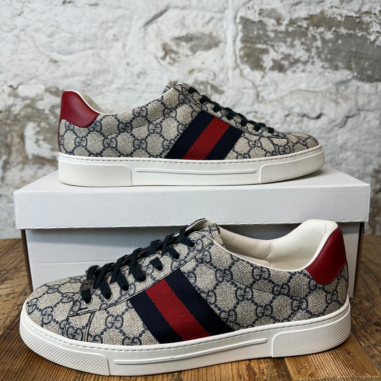 Gucci Ace Navy GG Monogram Beige Sneaker Sz 9