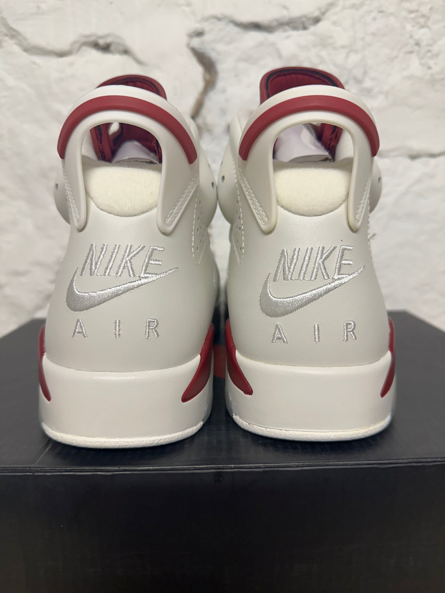 Air Jordan 6 Maroon Sz 8.5 DS