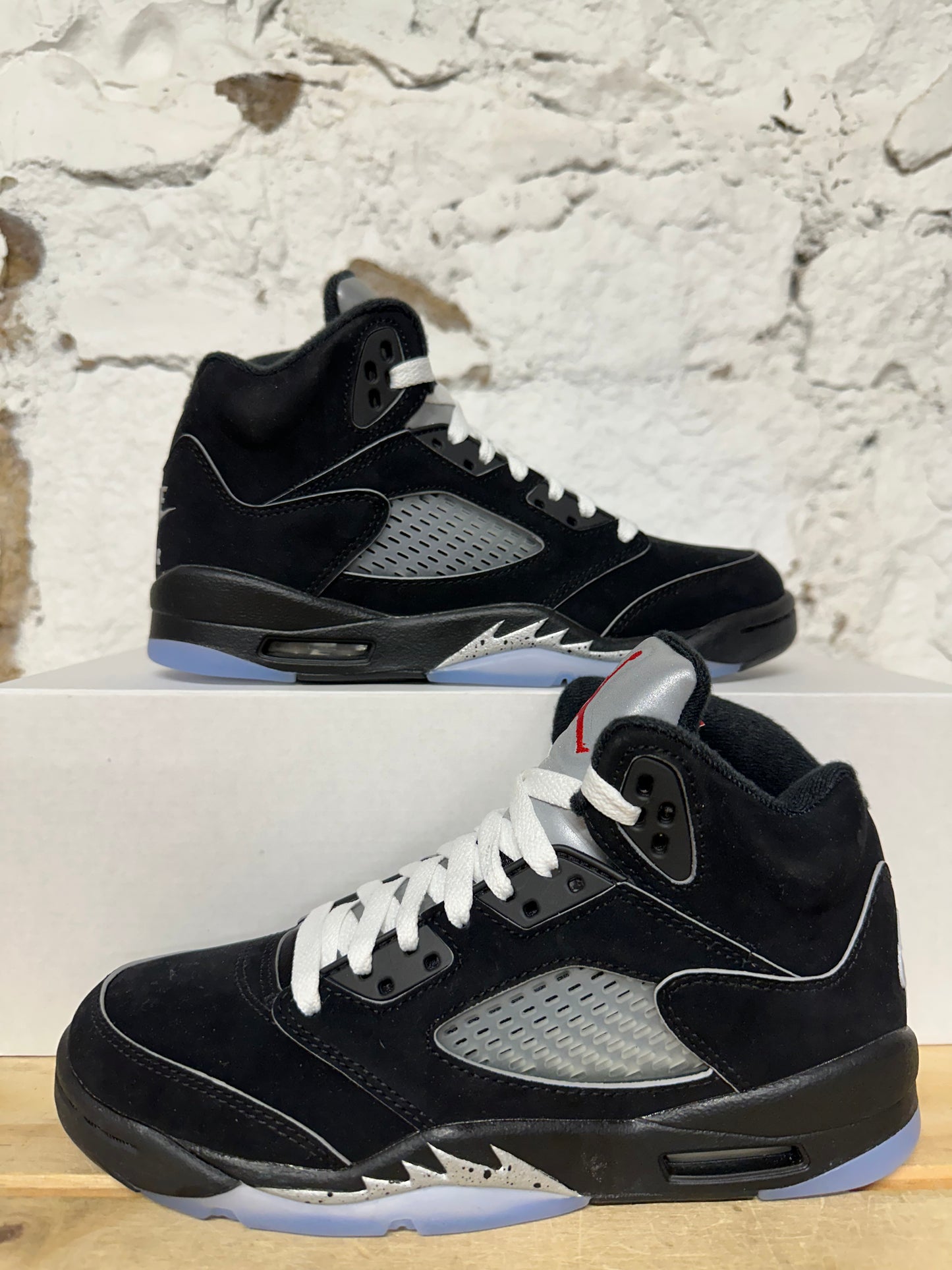 Air Jordan 5 Black Metallic Reimagined Sz 4.5Y DS