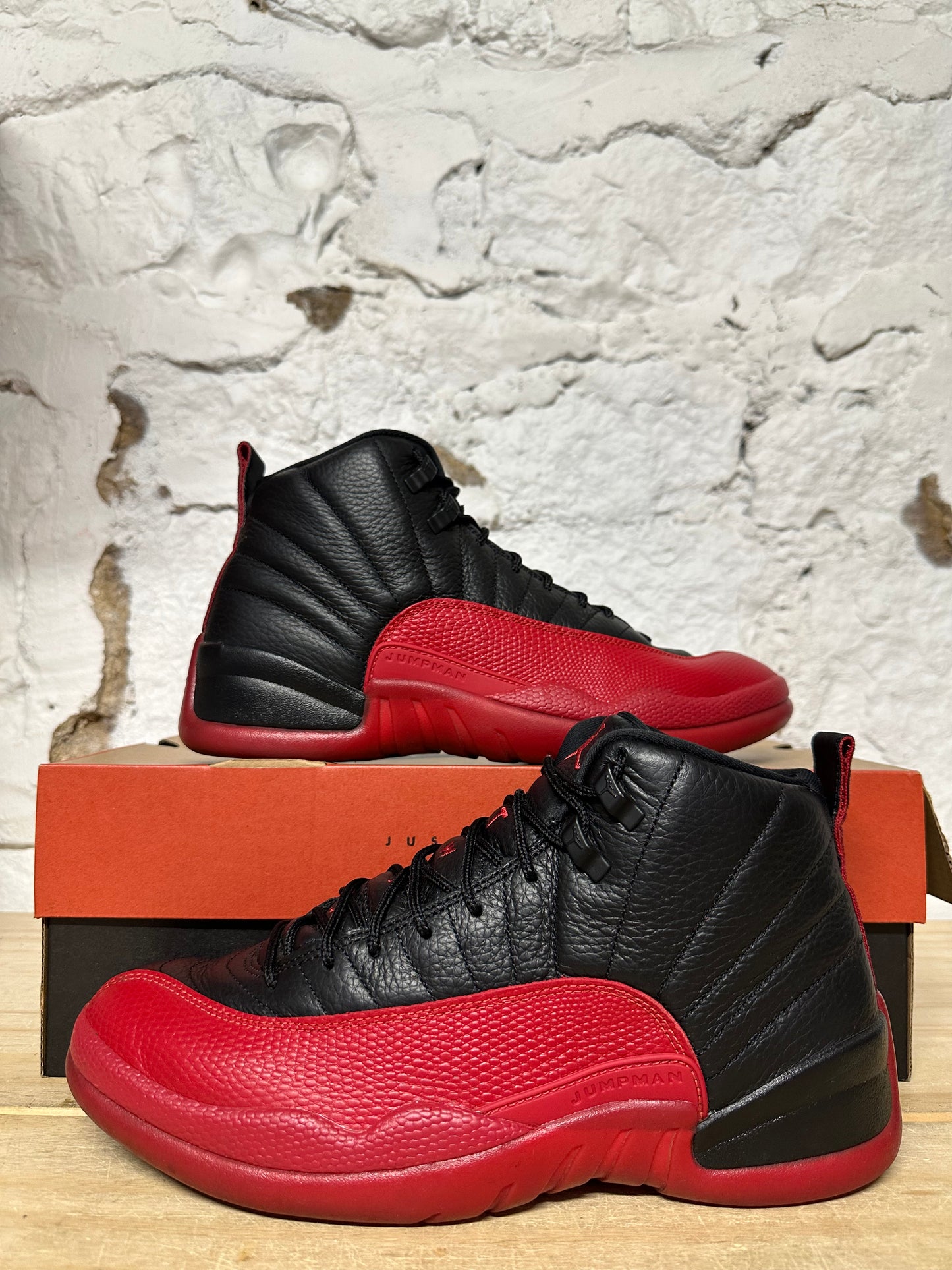 Air Jordan 12 Flu Game Sz 10