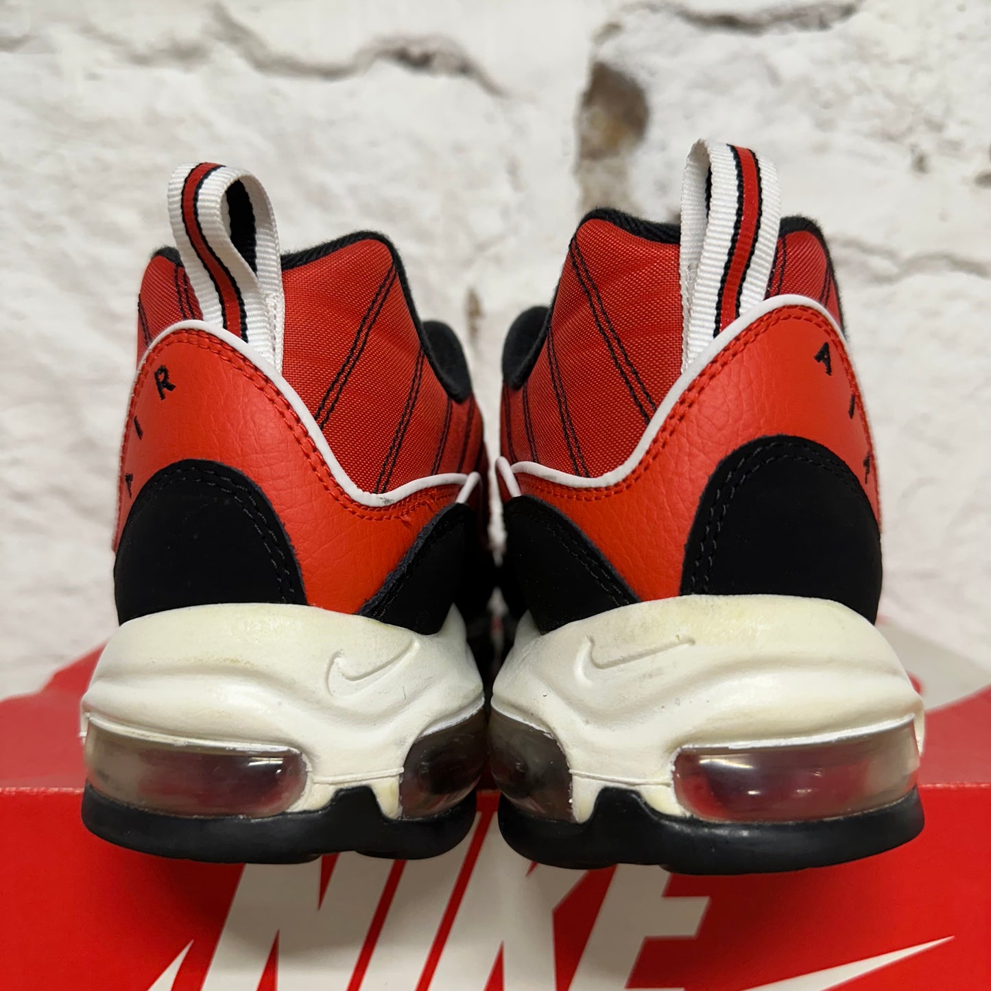 Nike Air Max 98 Habanero Red Black Sz 10.5