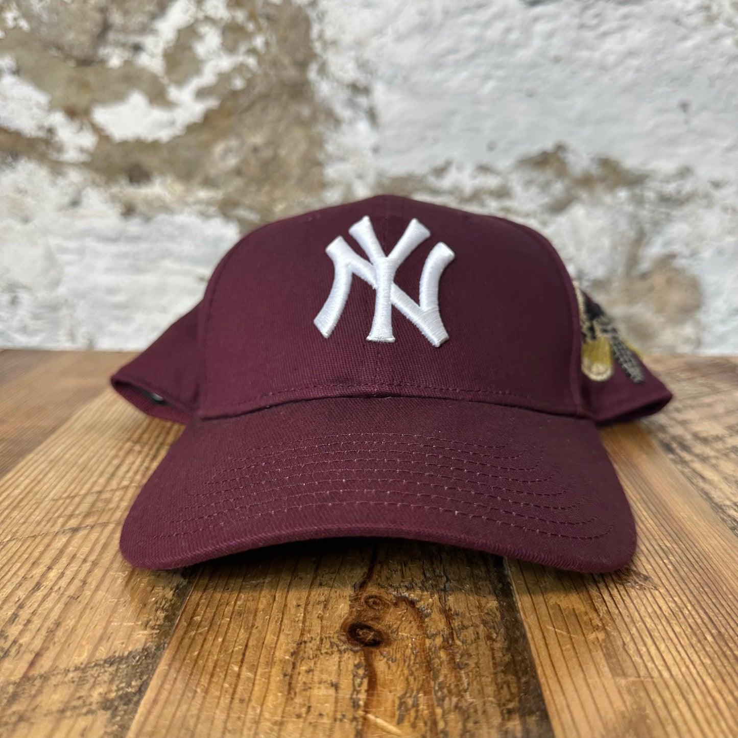 Gucci NY Yankees Embroidered Logo Burgundy Hat