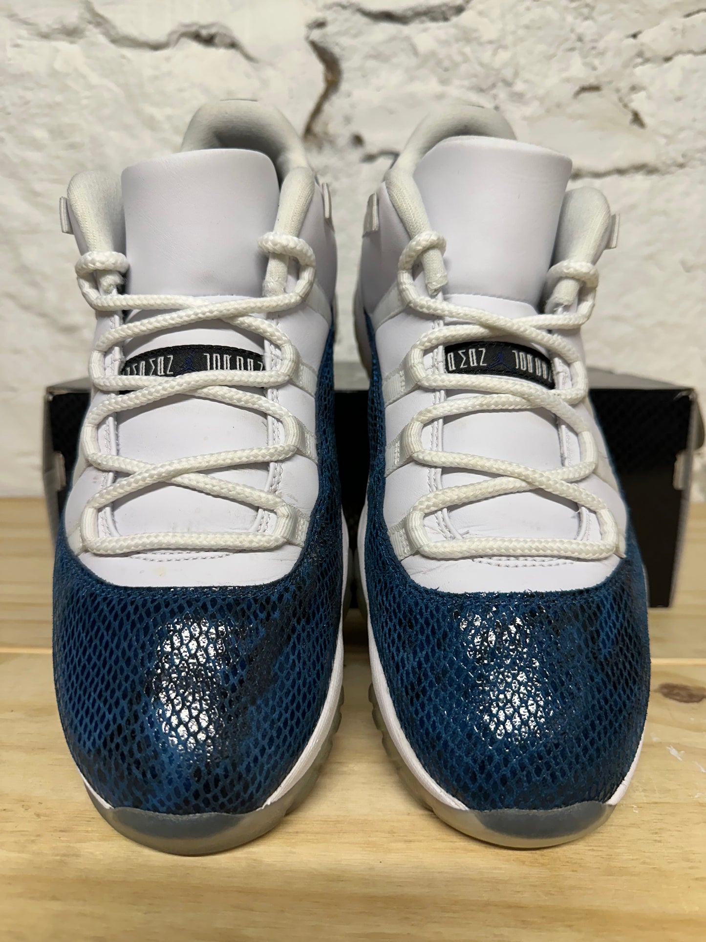 Air Jordan 11 Low Navy Snakeskin Sz 11