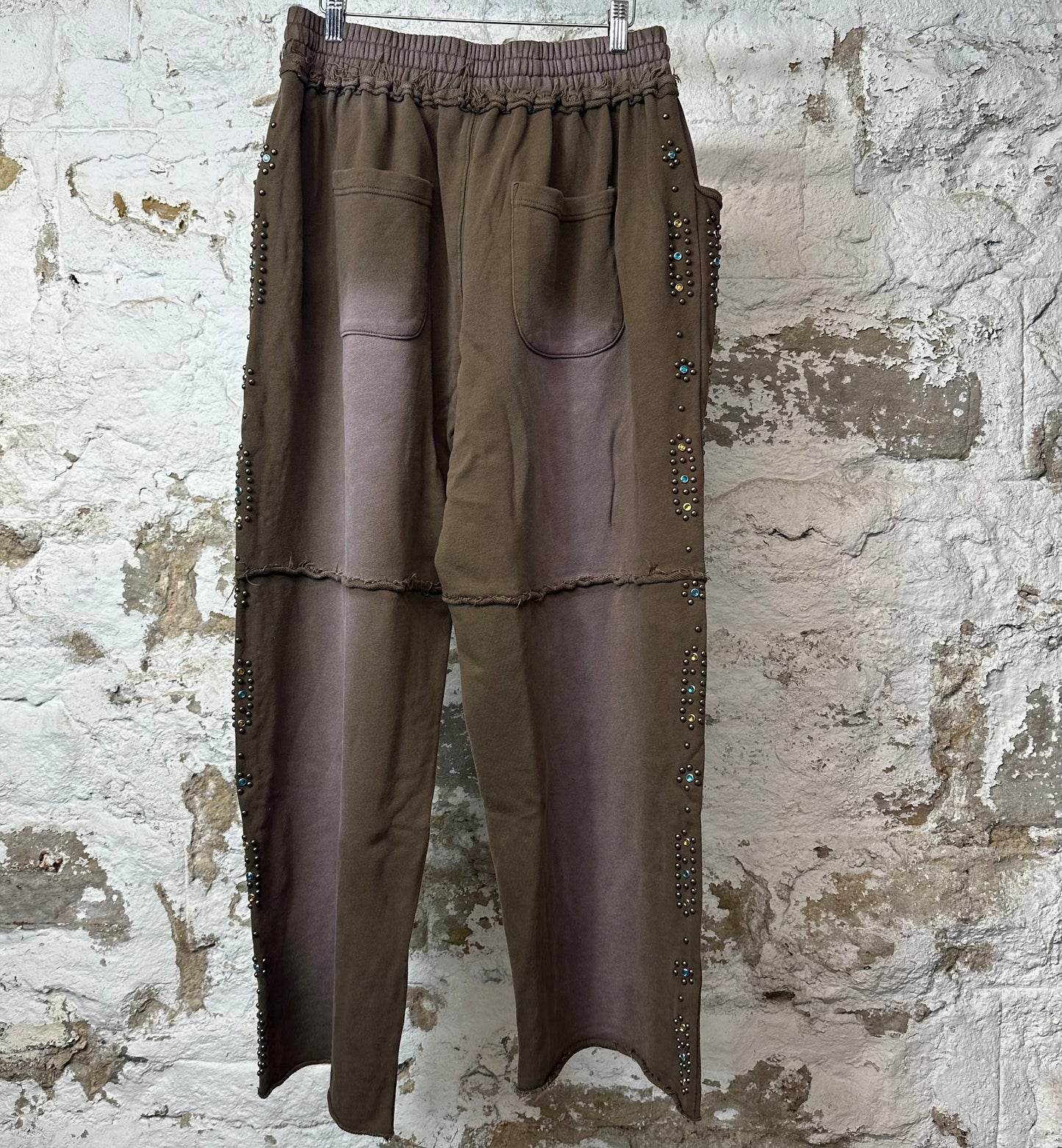 Vale Skittle Brown Sweatpants