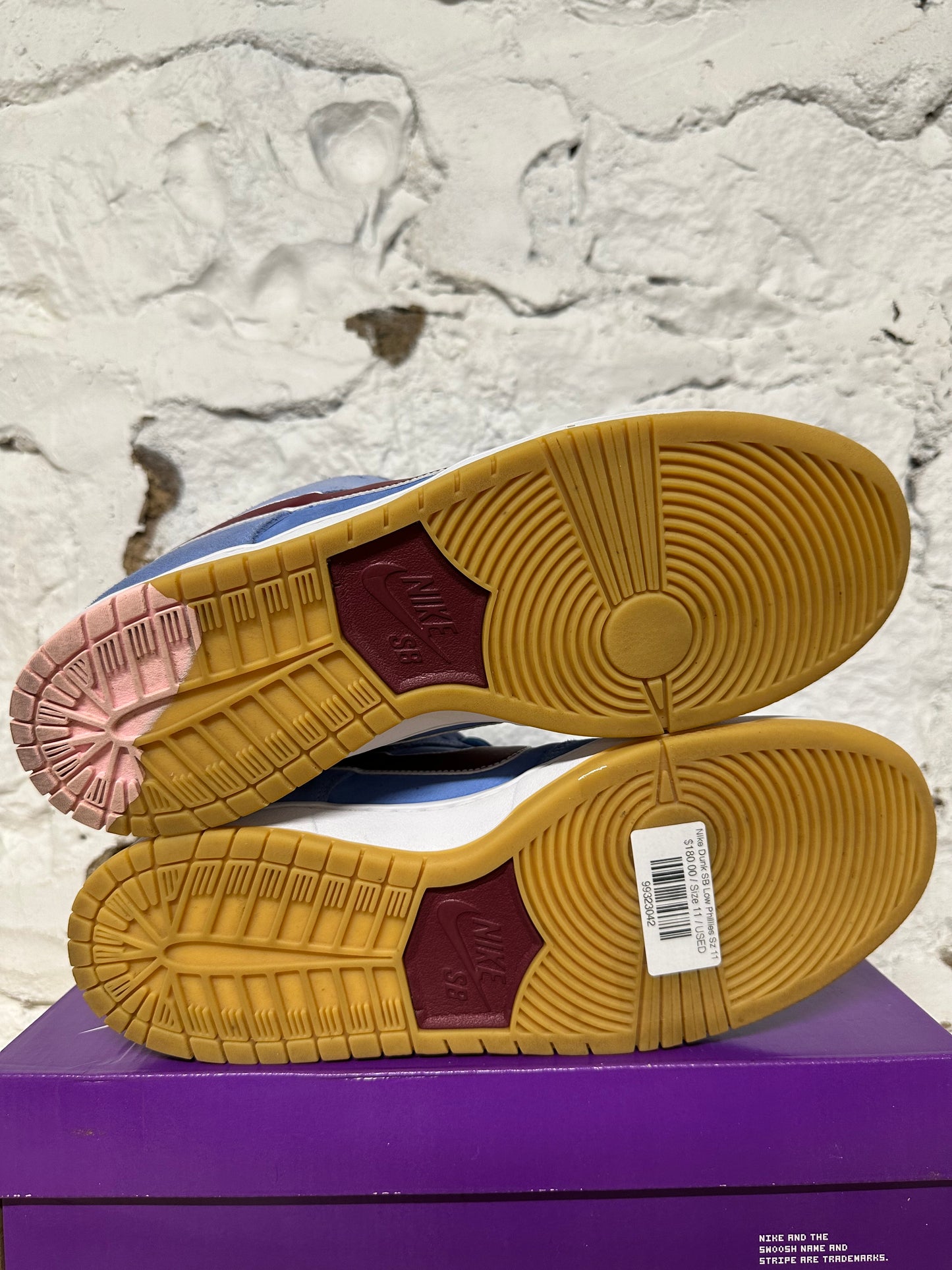 Nike Dunk SB Low Phillies Sz 11
