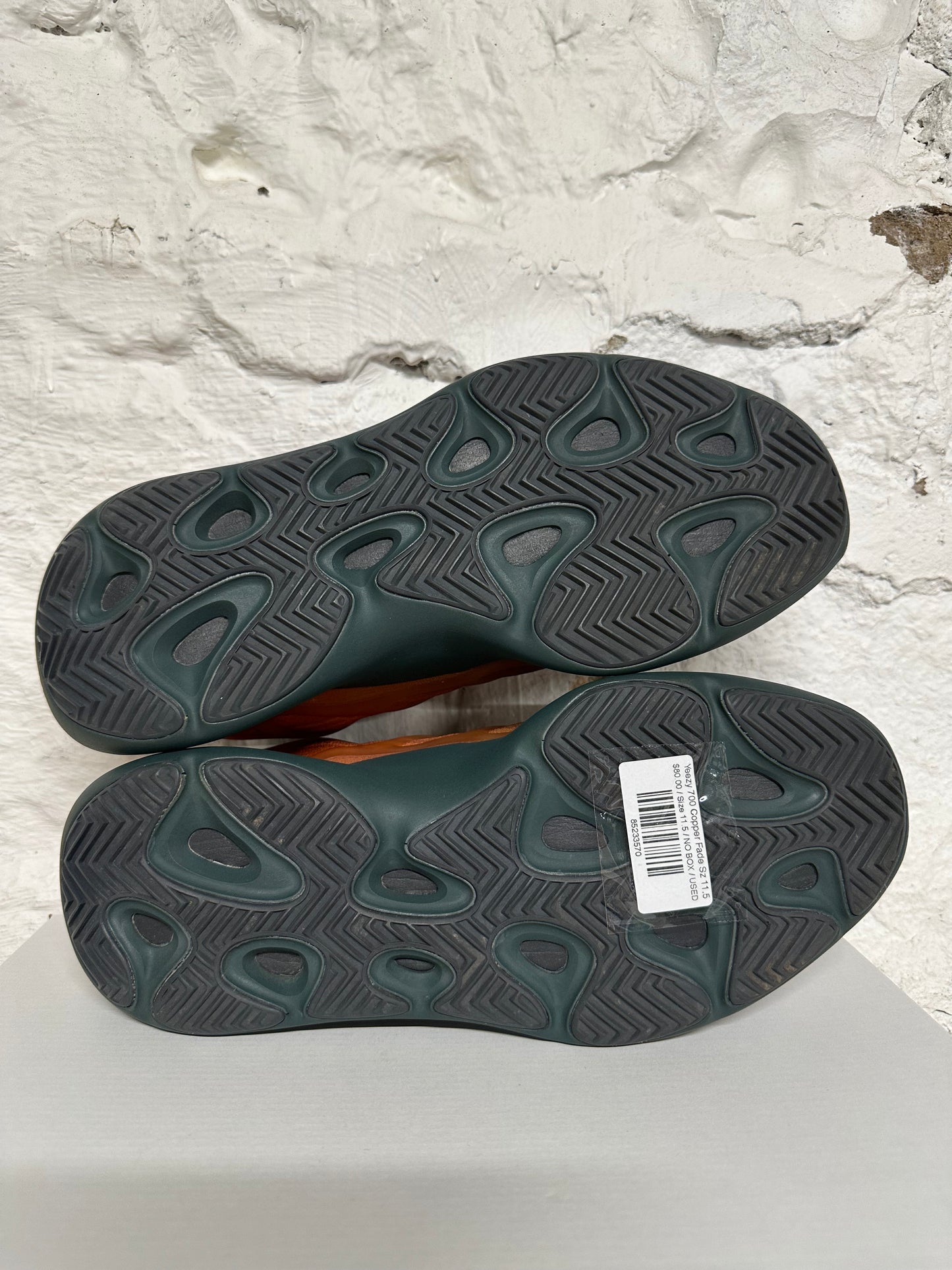 Yeezy 700 Copper Fade Sz 11.5