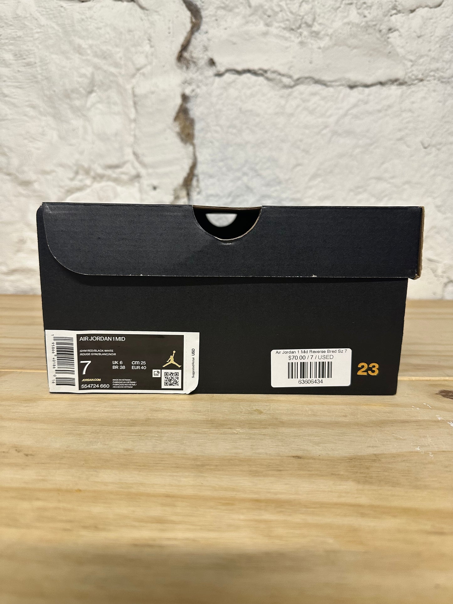 Air Jordan 1 Mid Reverse Bred Sz 7