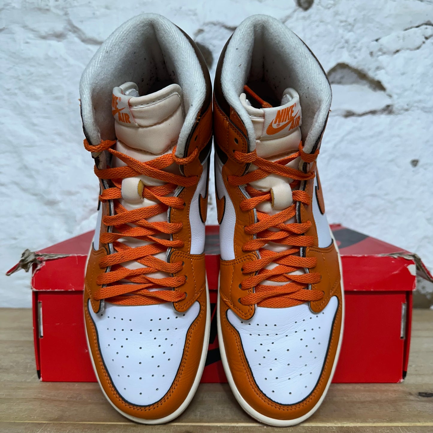 Air Jordan 1 High Starfish Sz 9 (10.5W)