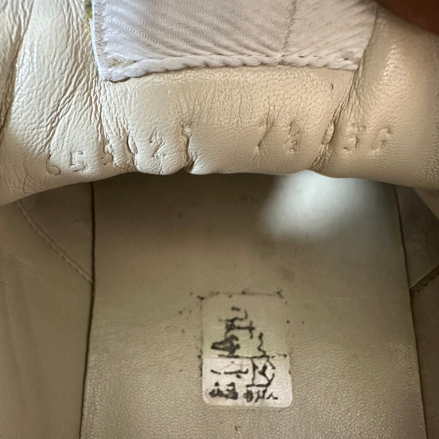 Gucci Rhyton Doraemon Cream Sneaker Sz 7.5
