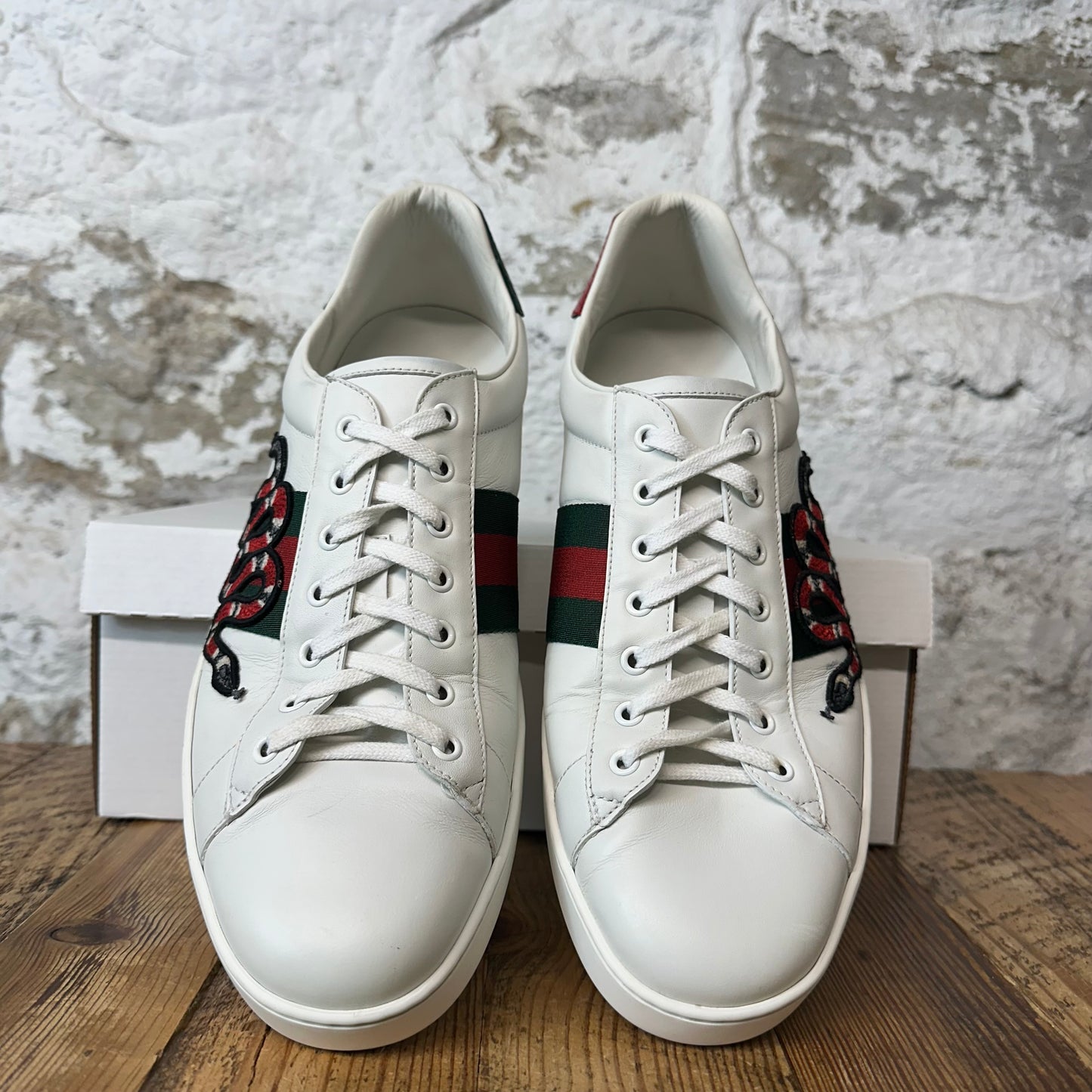 Gucci Rython Vintage Logo Cream Sneaker Sz 5.5
