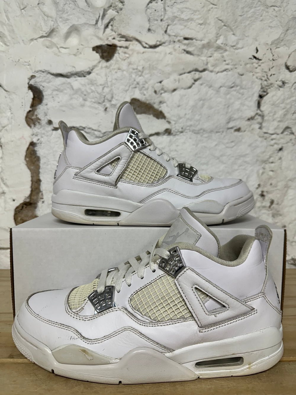 Air Jordan 4 Pure Money Sz 9.5