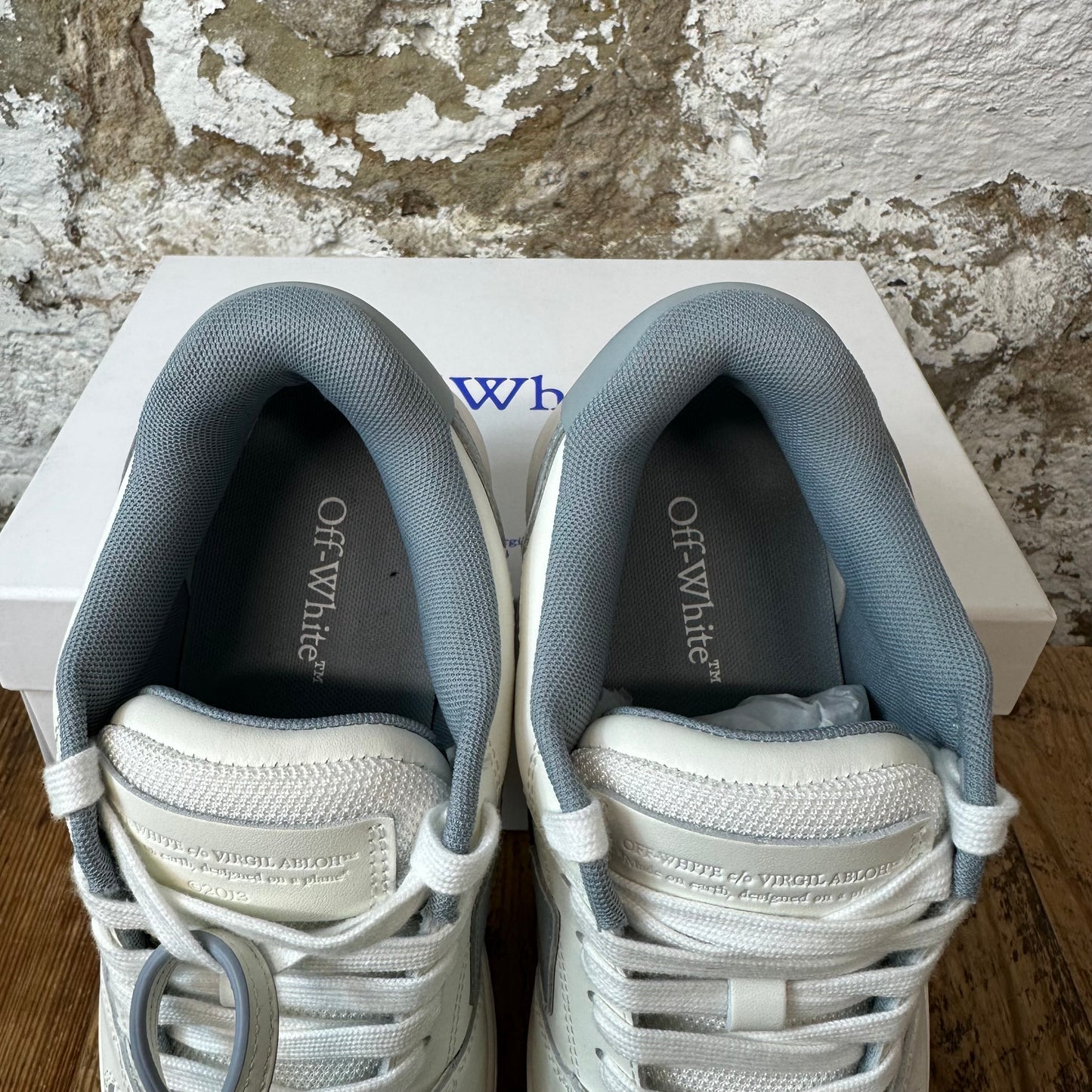 Off White Out Of Office Gray White Sneaker Sz 7 (40) DS