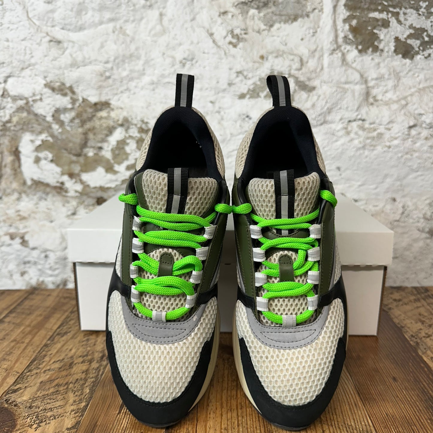 Dior B22 Olive Lime Green Cream Sneaker Sz 8 (41) No Box