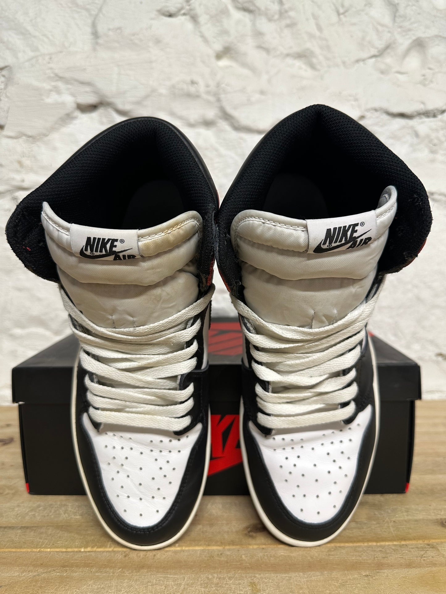 Air Jordan 1 High Black Toe (2016) Sz 11