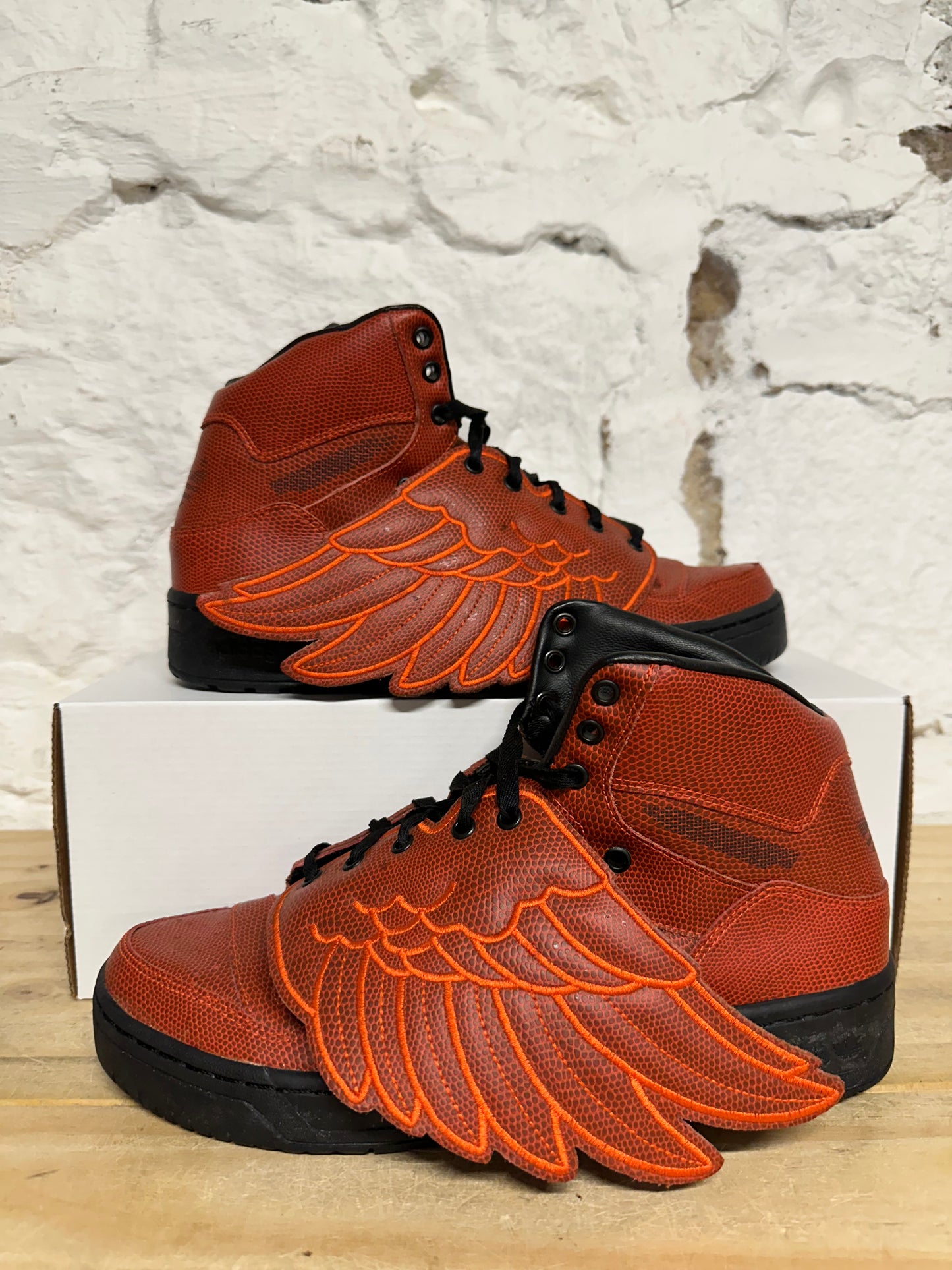 Adidas Jeremy Scott Wings B-Ball Sz 9