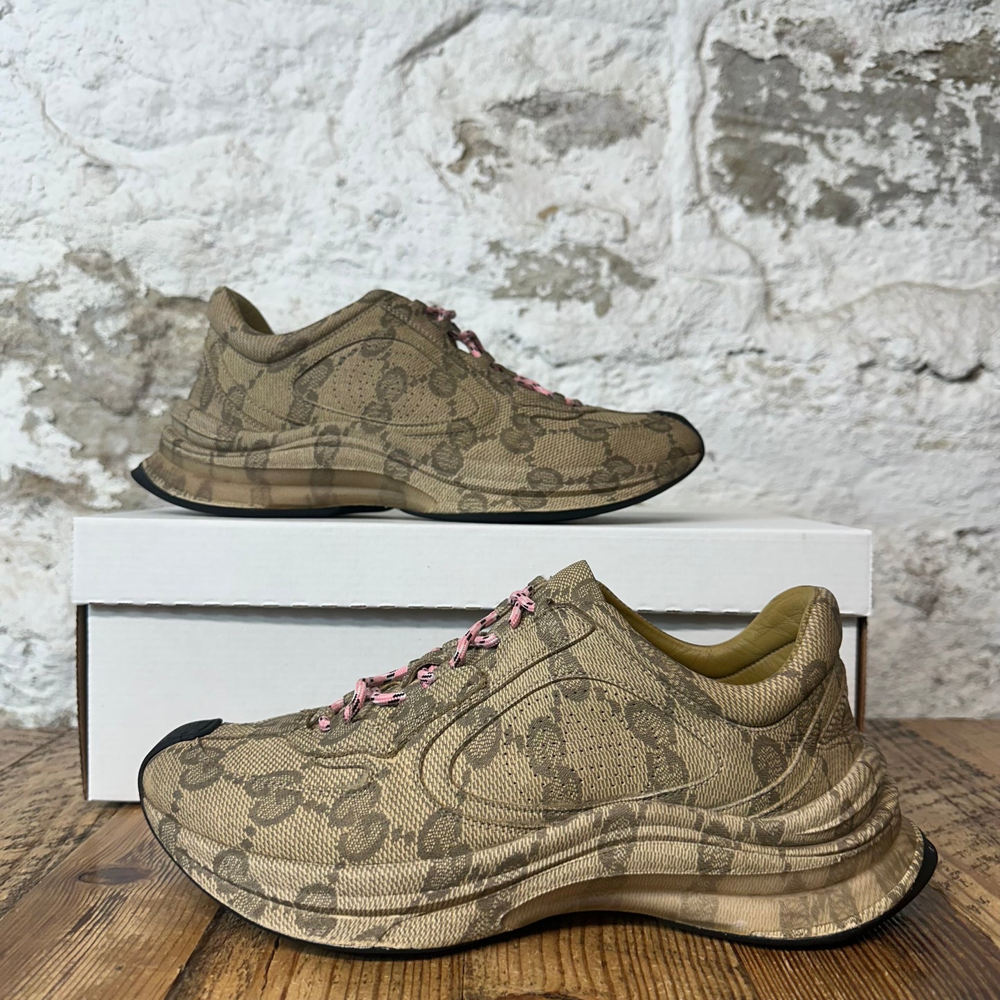 Gucci Brown Monogram Run Sneaker Sz 6 (38.5)