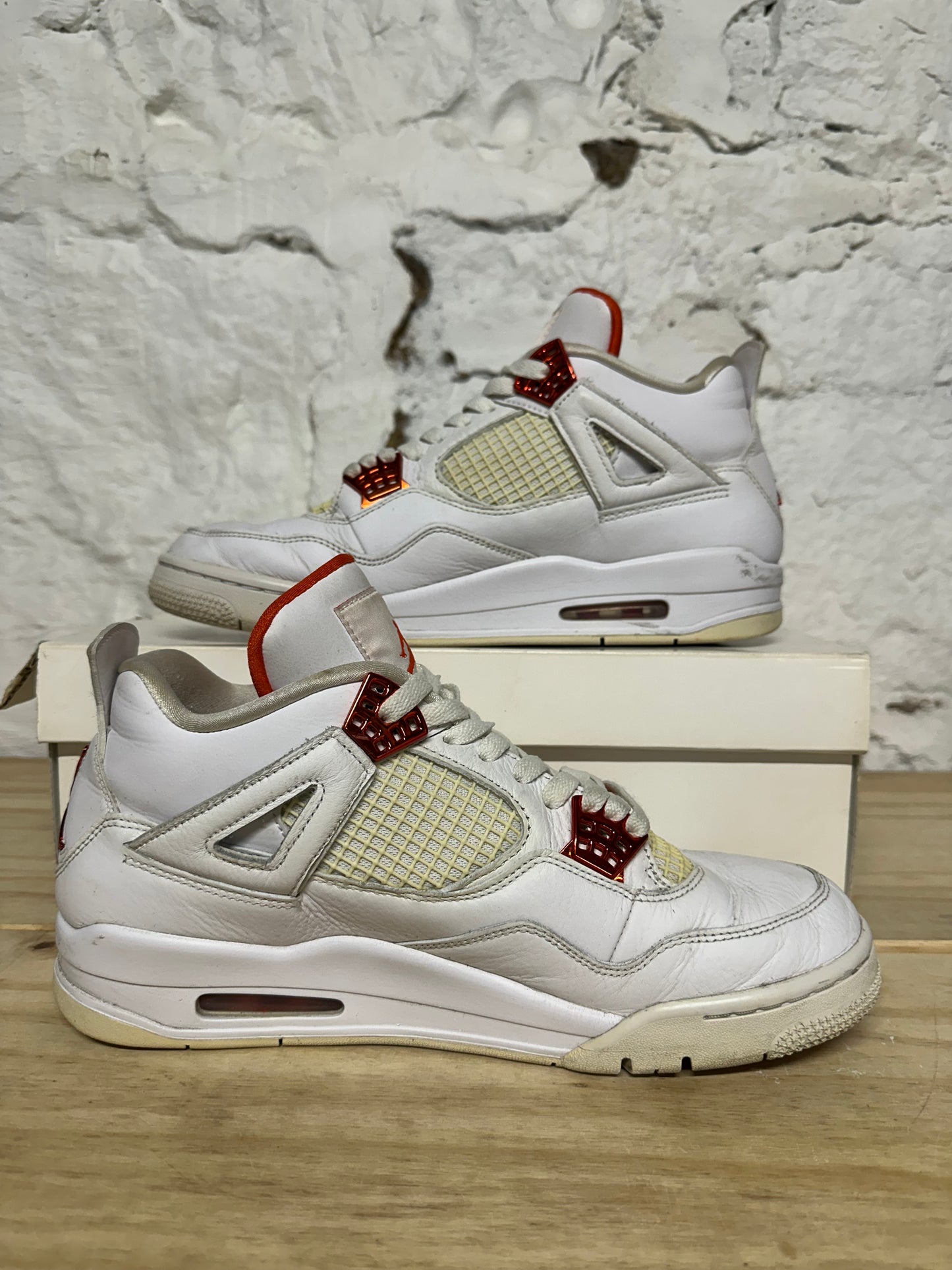 Air Jordan 4 Orange Metallic Sz 10.5