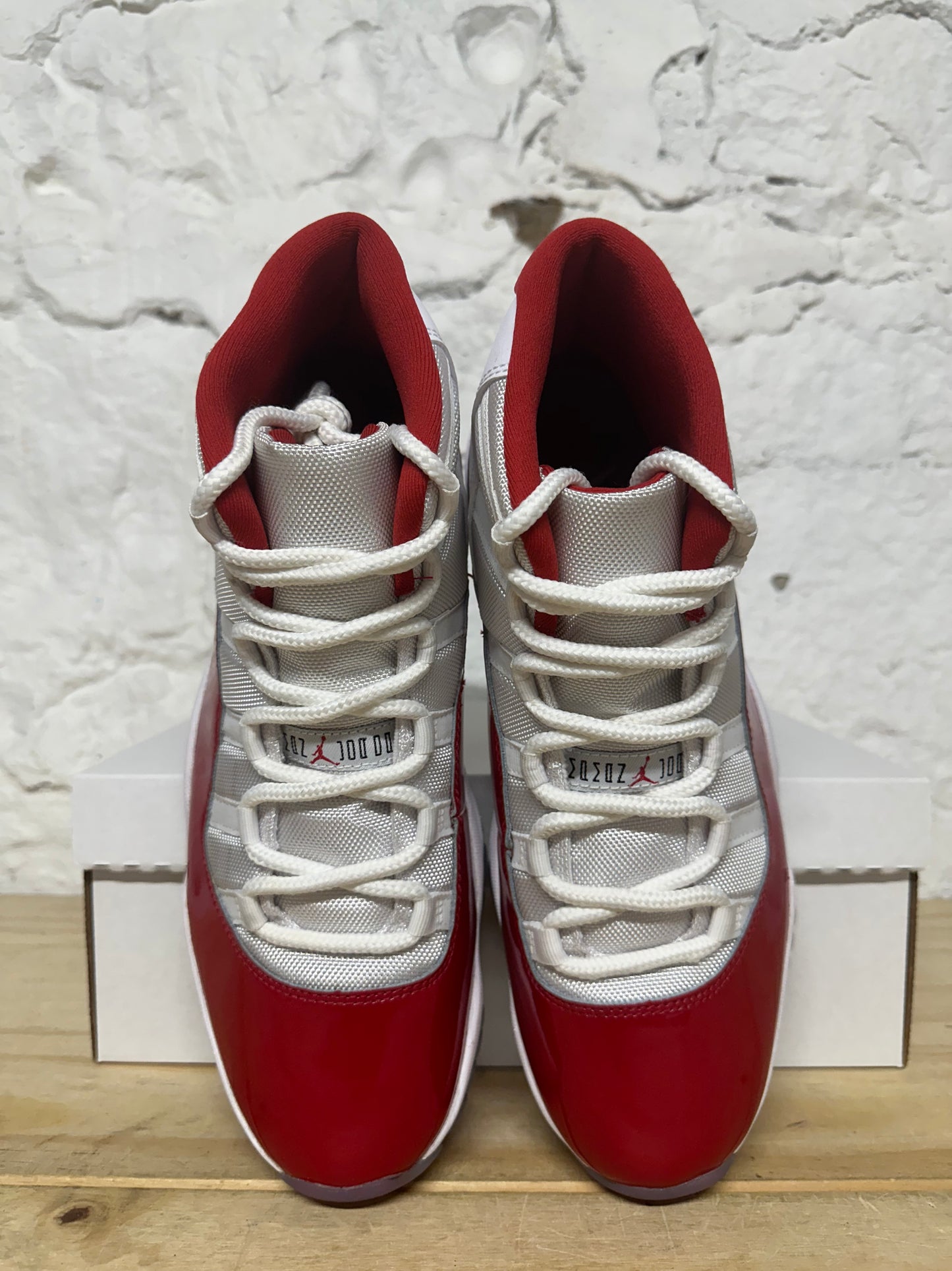 Air Jordan 11 High Cherry Sz 11.5