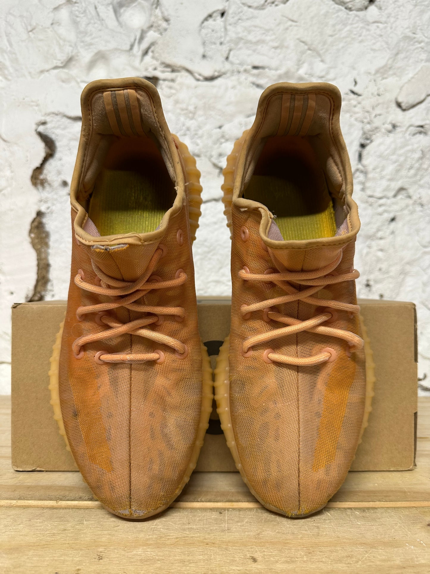 Yeezy 350 V2 Mono Clay Sz 9.5