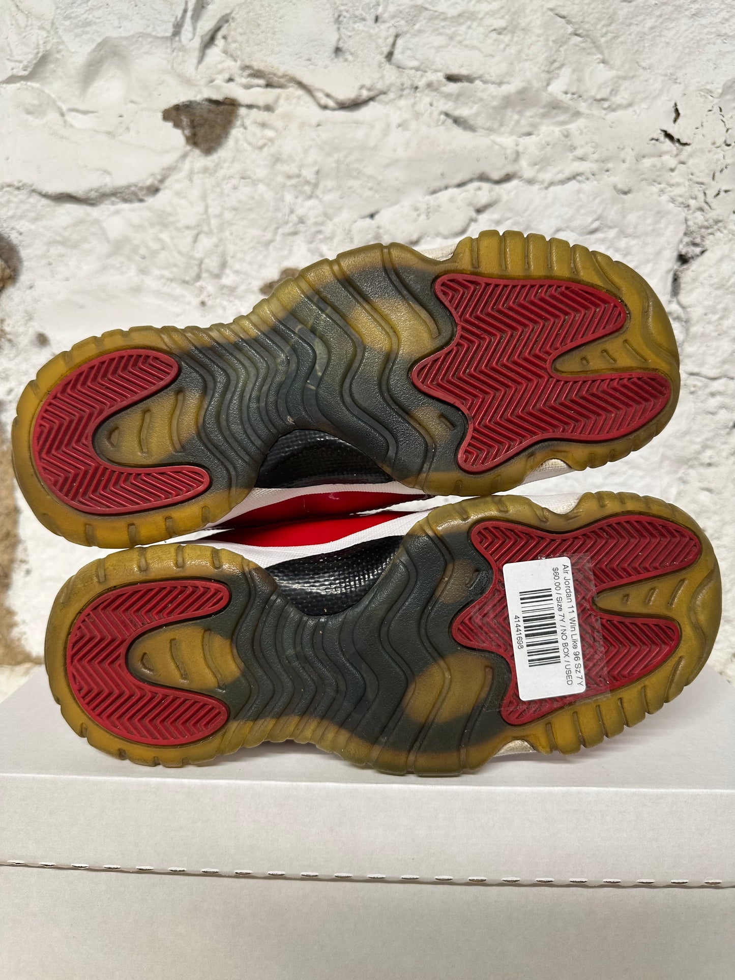 Air Jordan 11 High Win Like 96 Sz 7Y