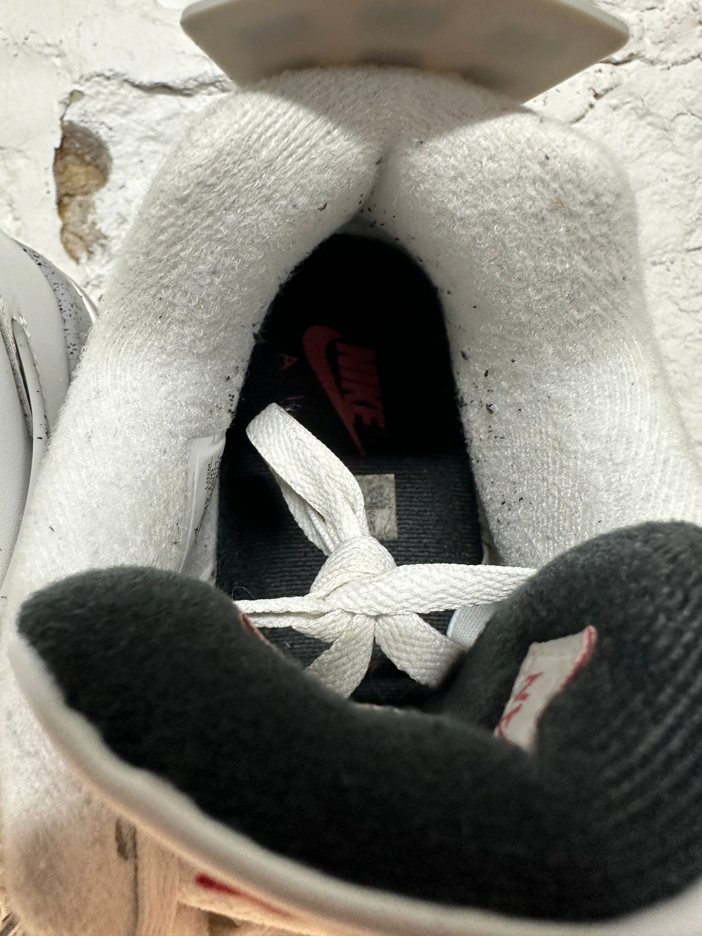 Air Jordan 4 White Cement Sz 11