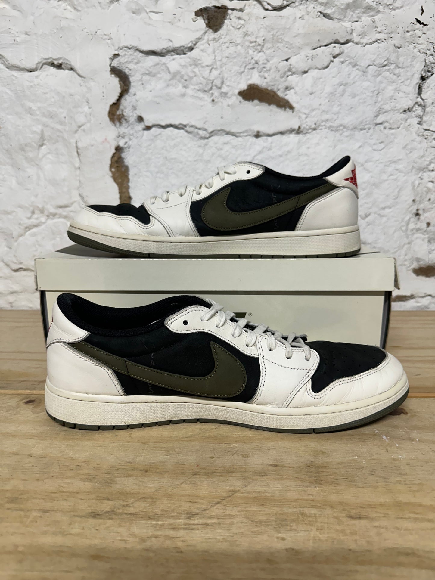 Air Jordan 1 Low Travis Scott Olive Sz 13 (14.5W)